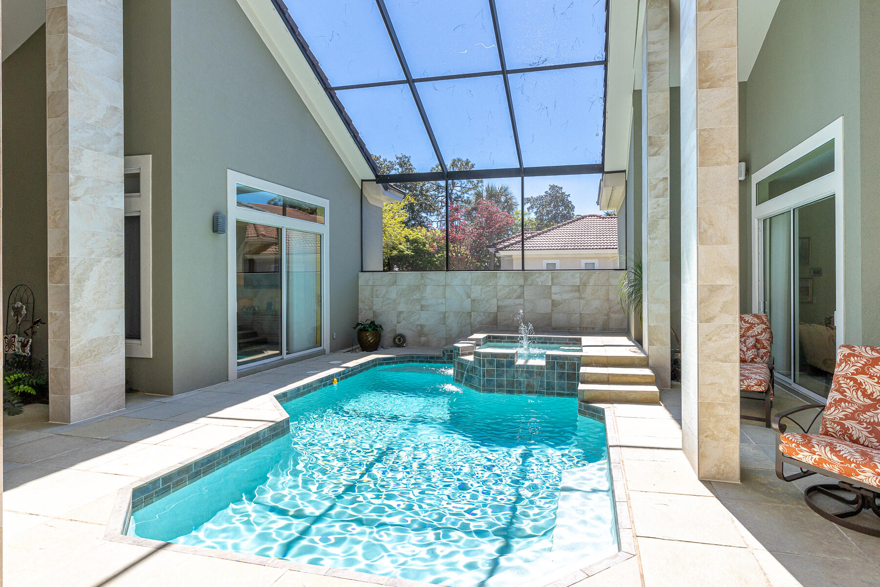 ISLAND GREEN - Residential