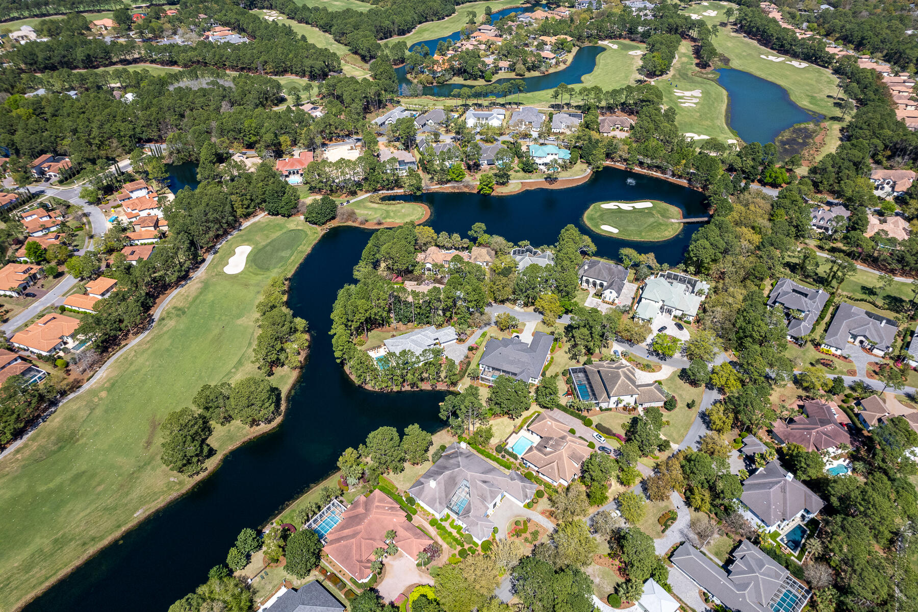 ISLAND GREEN - Residential