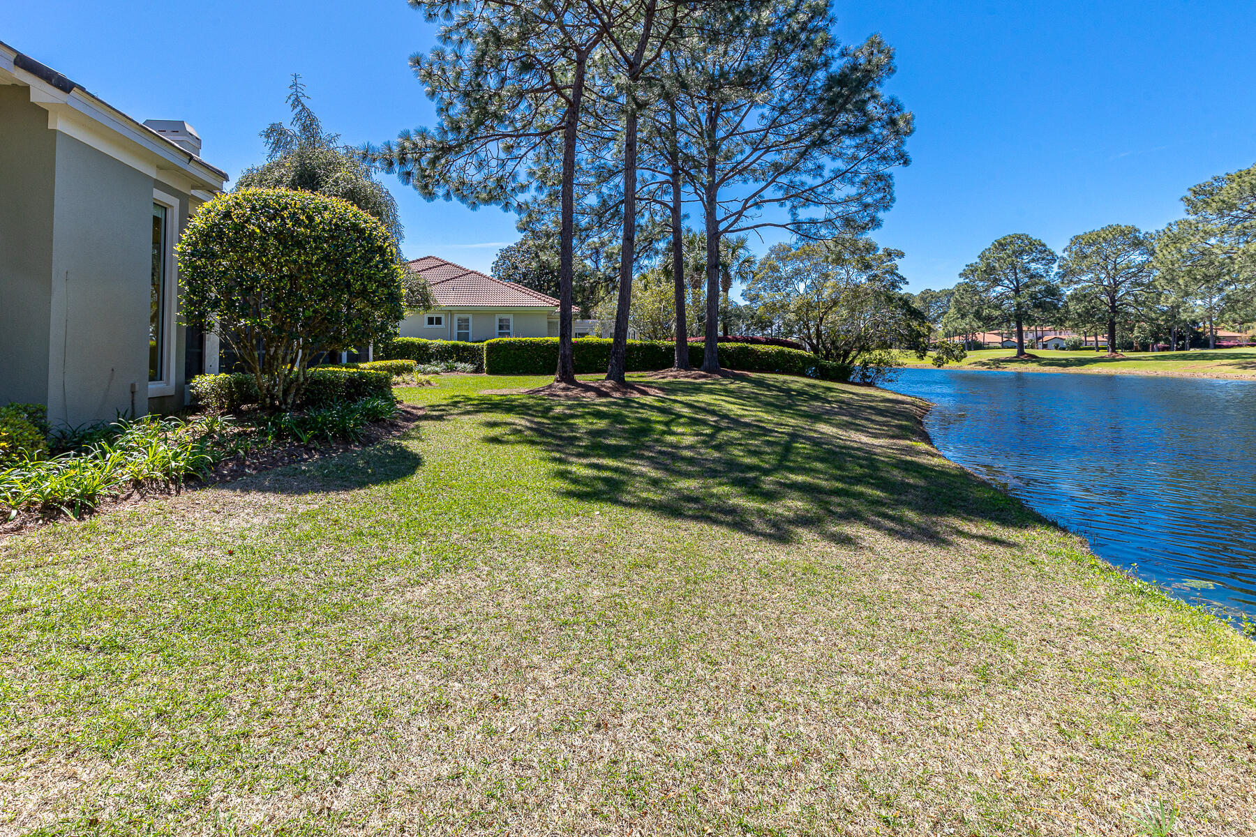 ISLAND GREEN - Residential