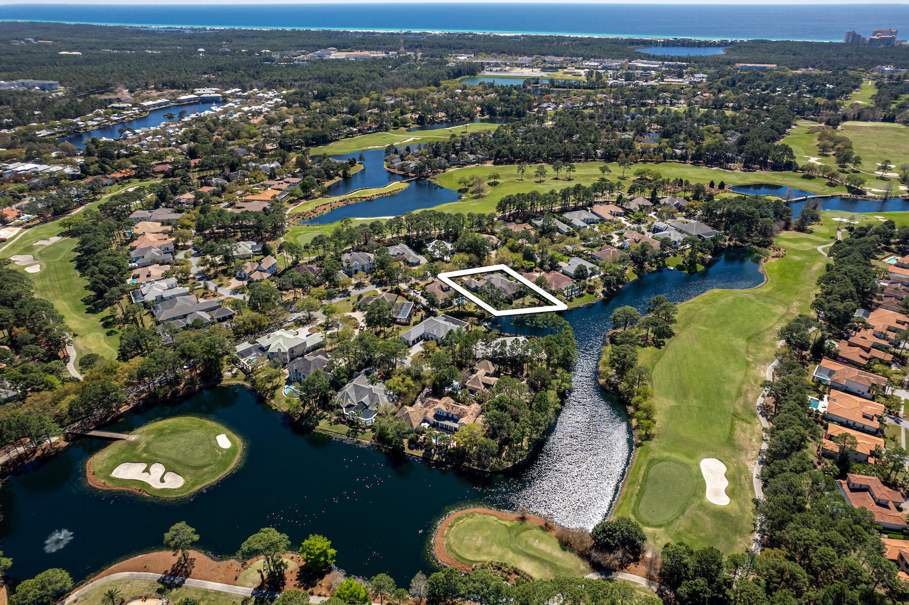 ISLAND GREEN - Residential