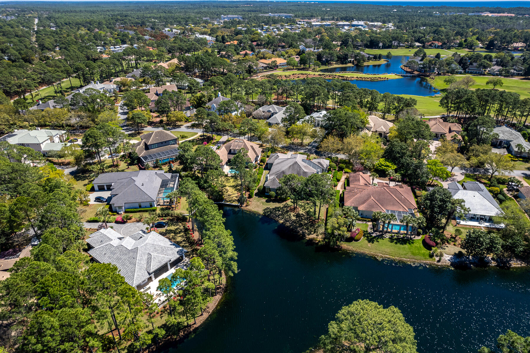 ISLAND GREEN - Residential