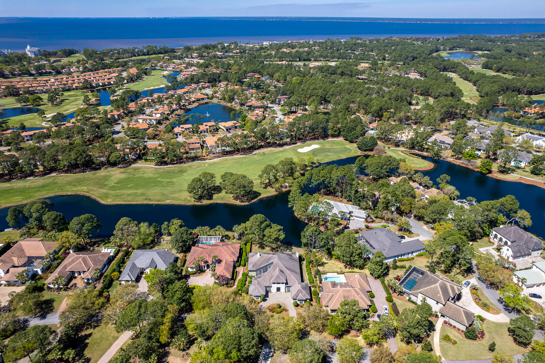 ISLAND GREEN - Residential