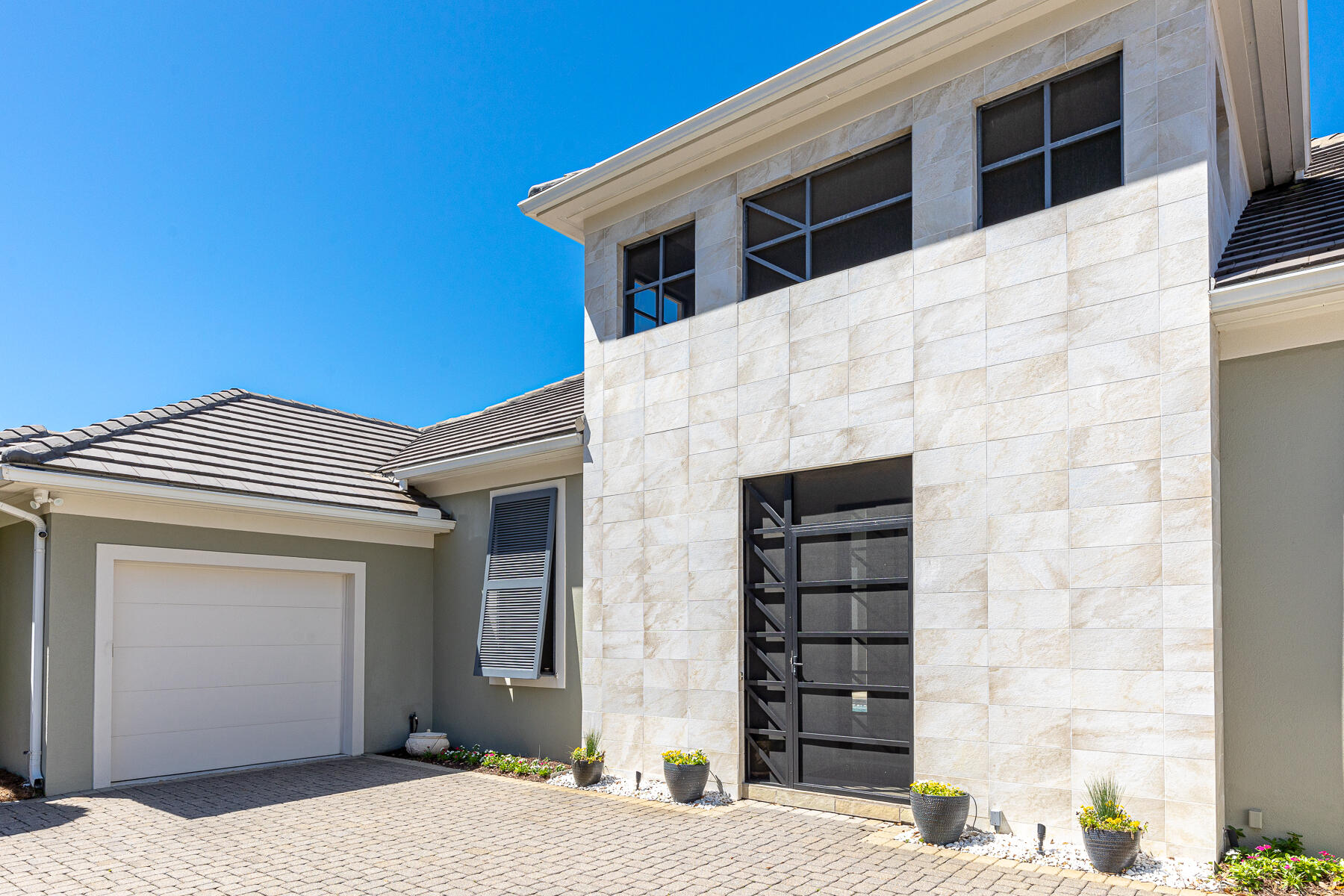 ISLAND GREEN - Residential