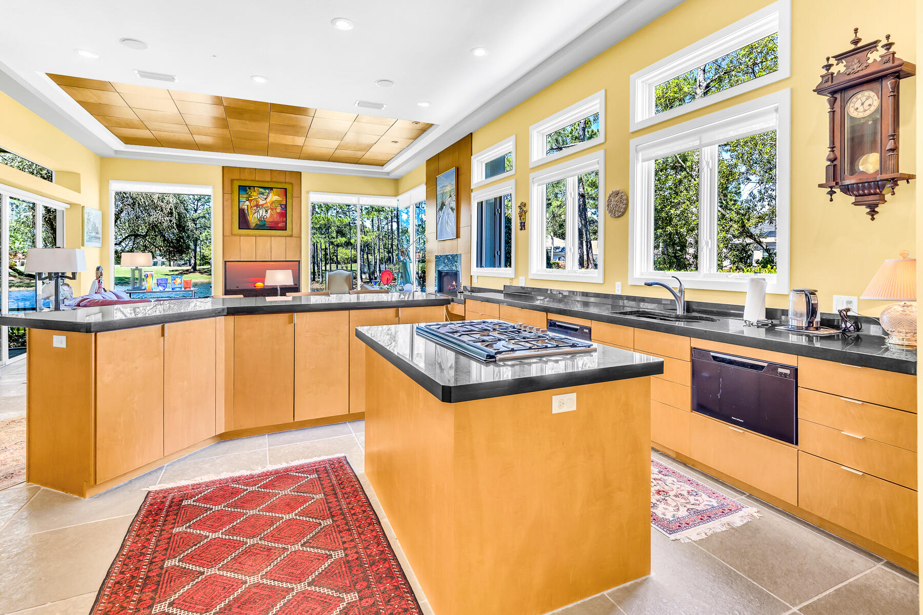 ISLAND GREEN - Residential