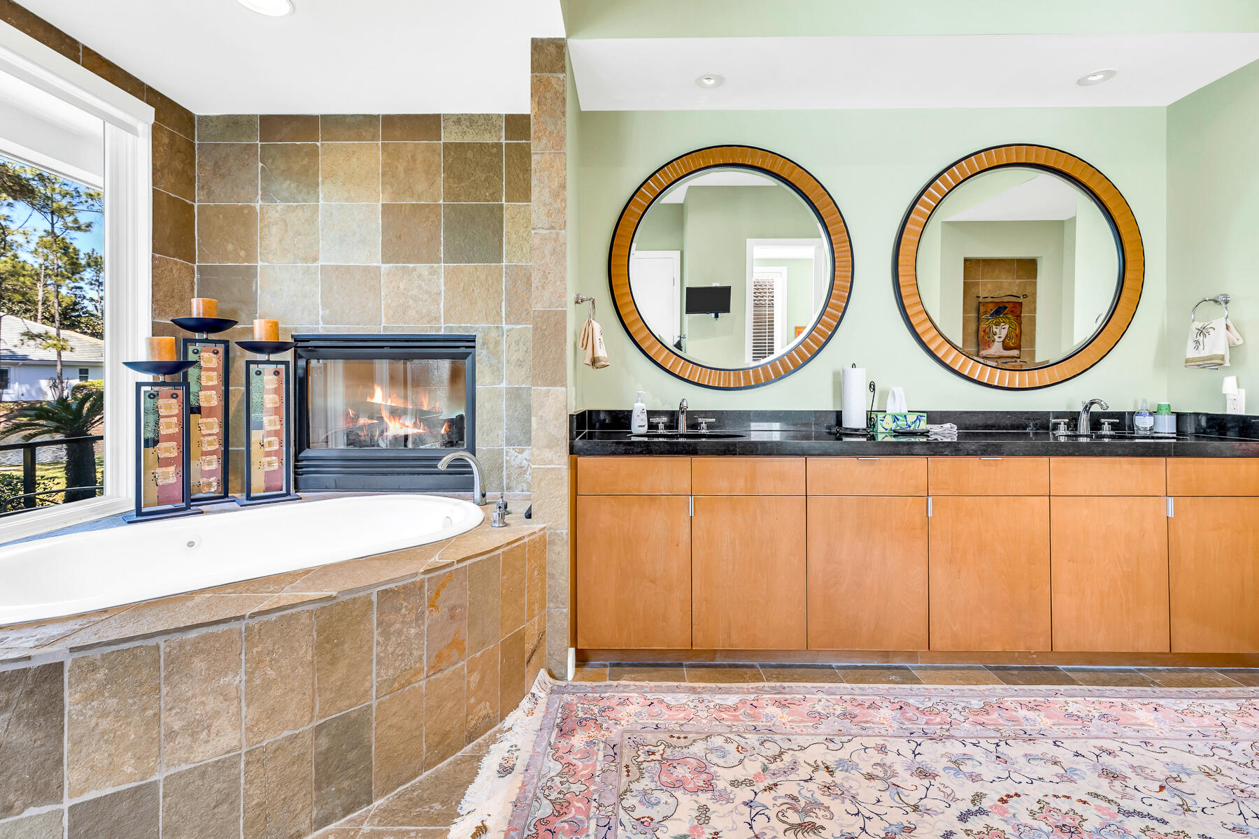 ISLAND GREEN - Residential