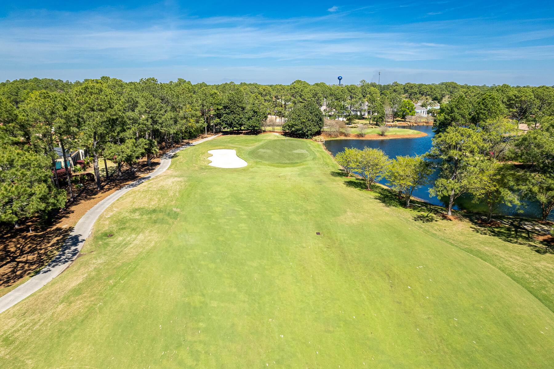 ISLAND GREEN - Residential