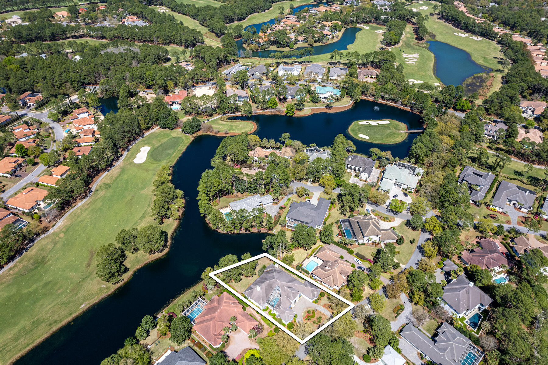 ISLAND GREEN - Residential