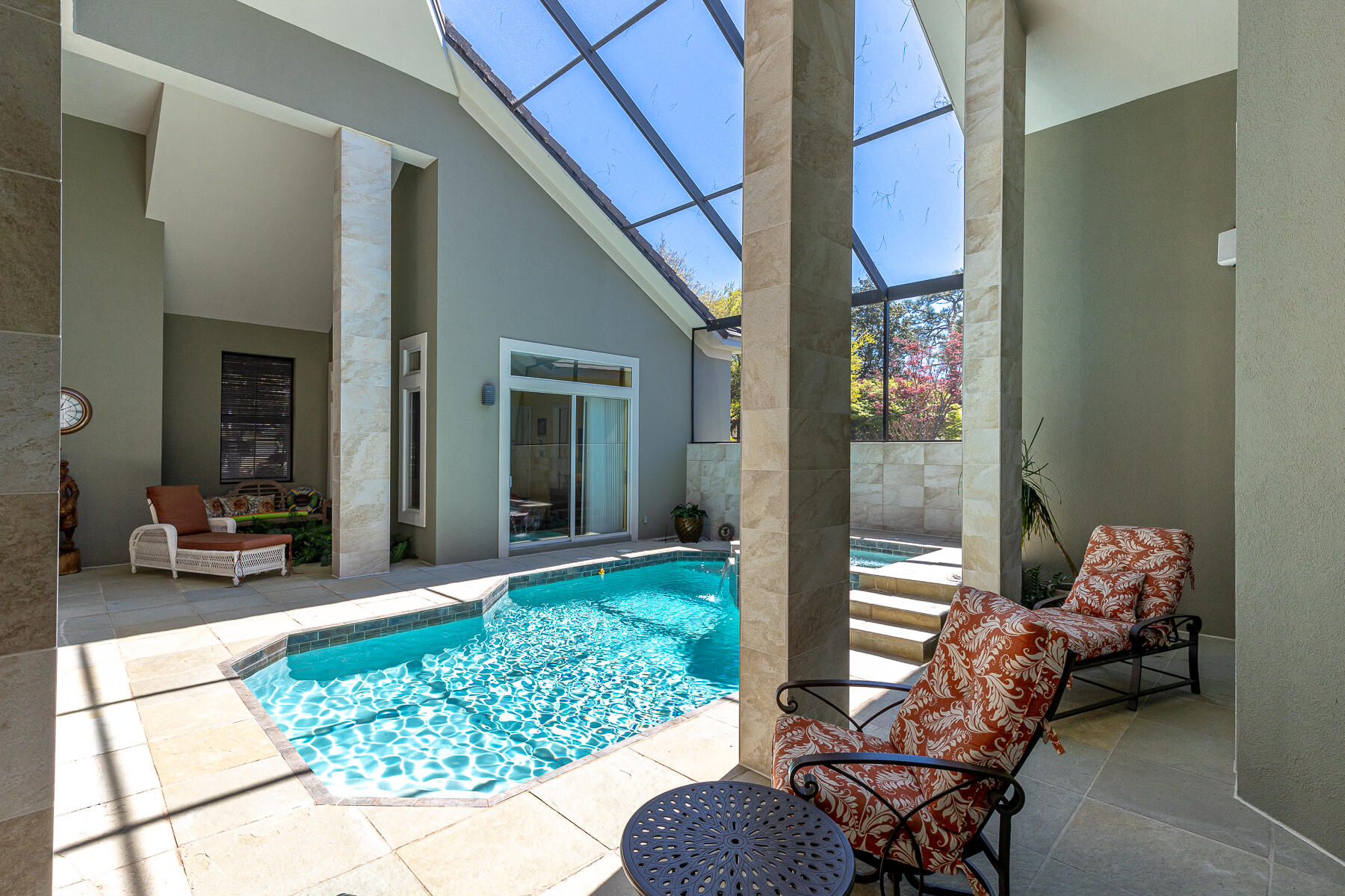 ISLAND GREEN - Residential