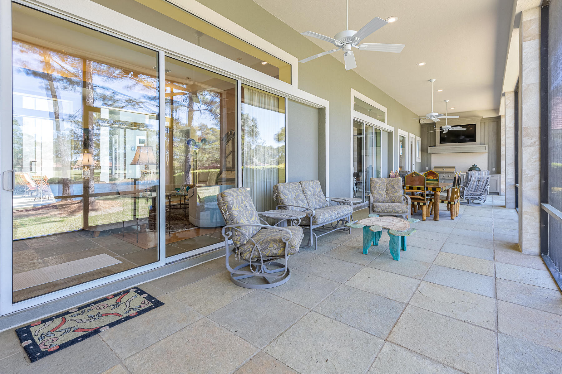 ISLAND GREEN - Residential