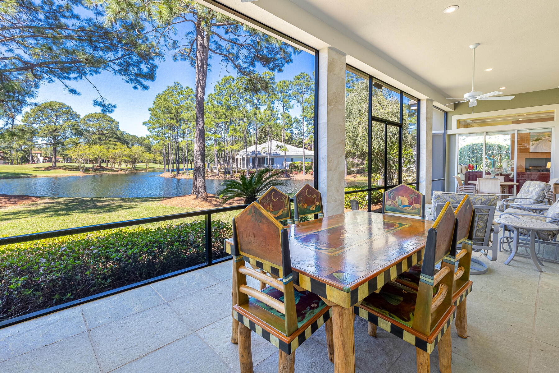 ISLAND GREEN - Residential
