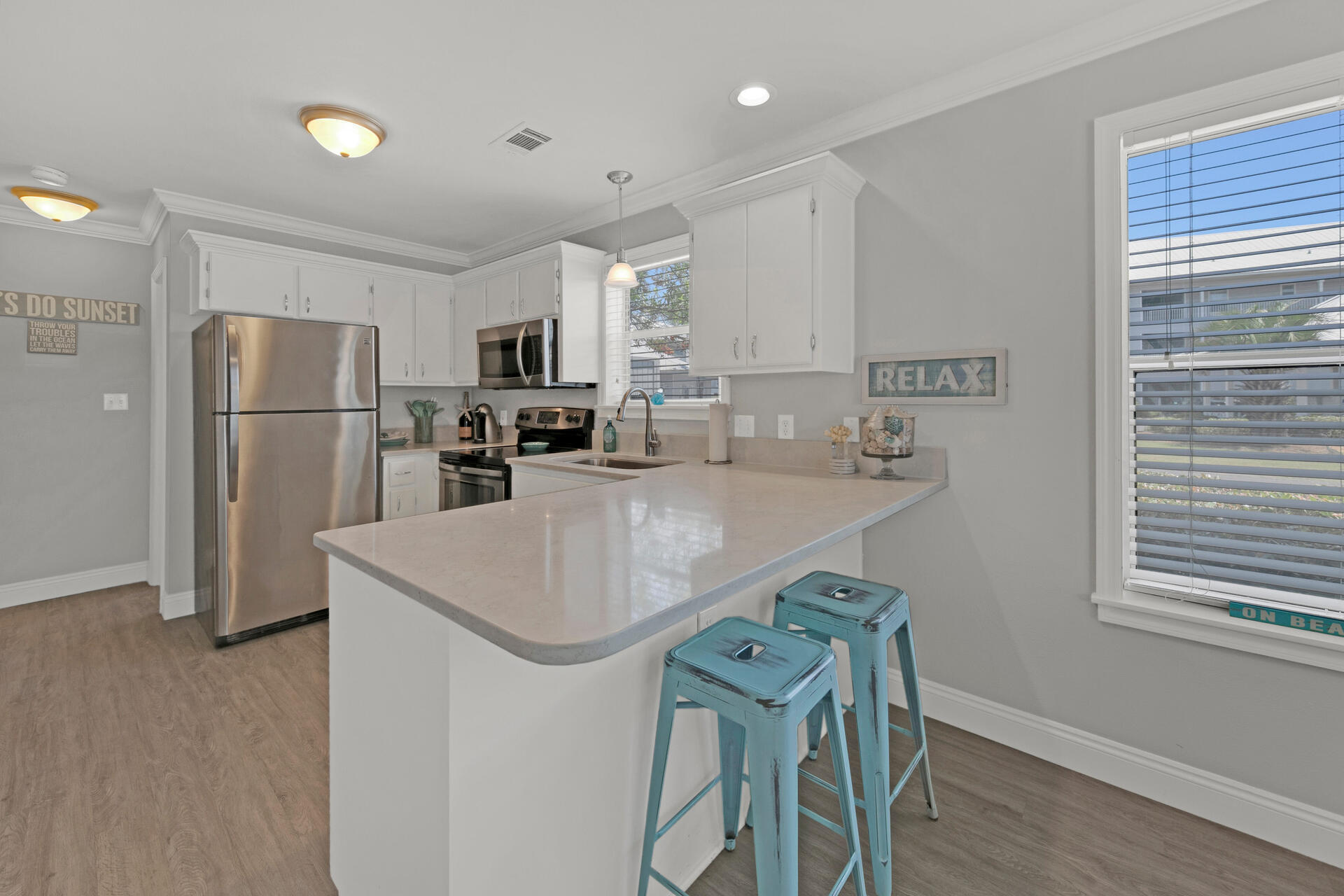 BEACHSIDE VILLAS CONDO - Residential