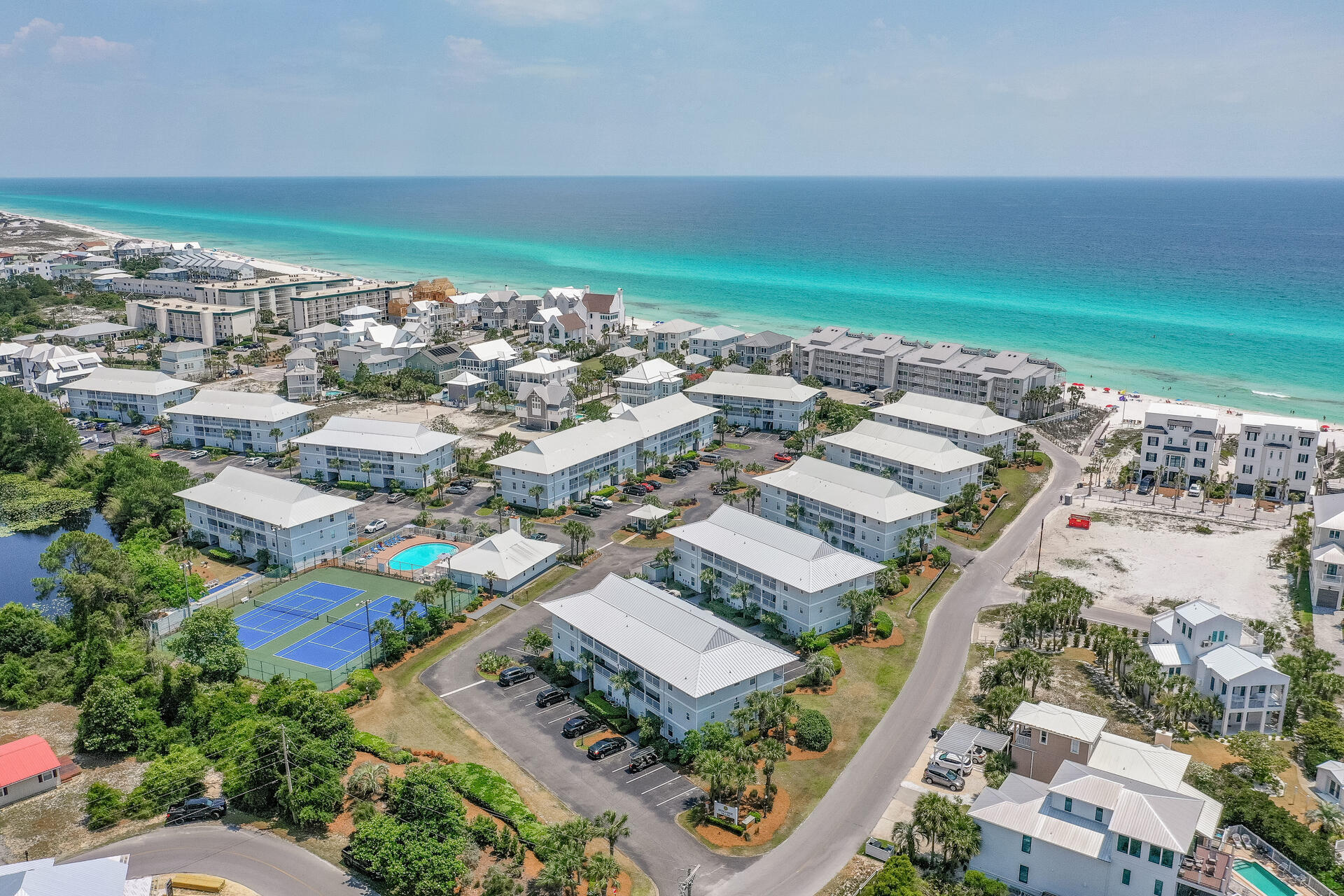 BEACHSIDE VILLAS CONDO - Residential