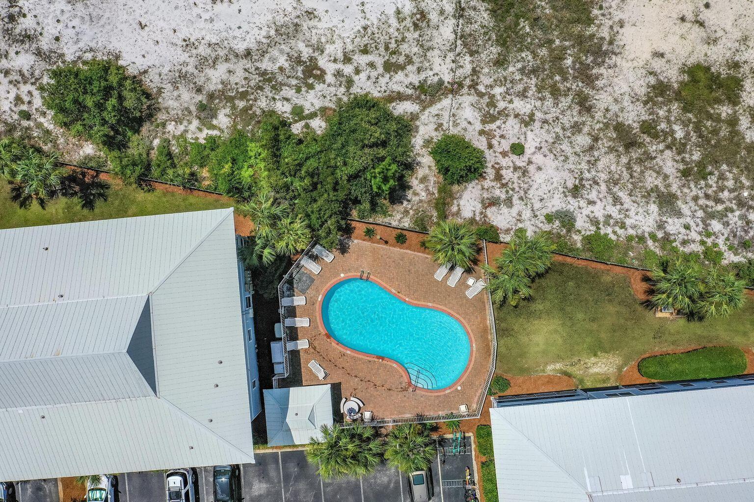 BEACHSIDE VILLAS CONDO - Residential