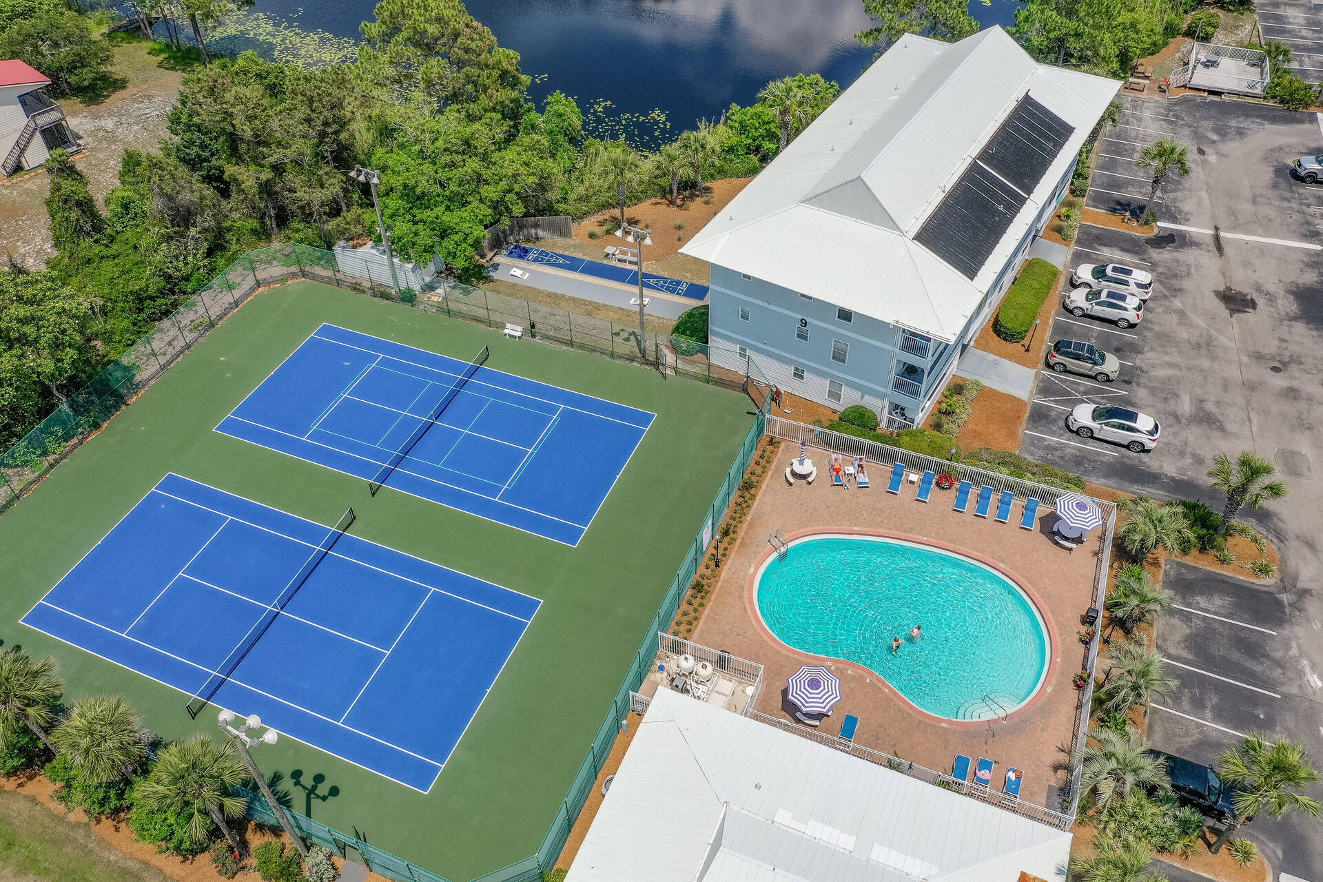 BEACHSIDE VILLAS CONDO - Residential