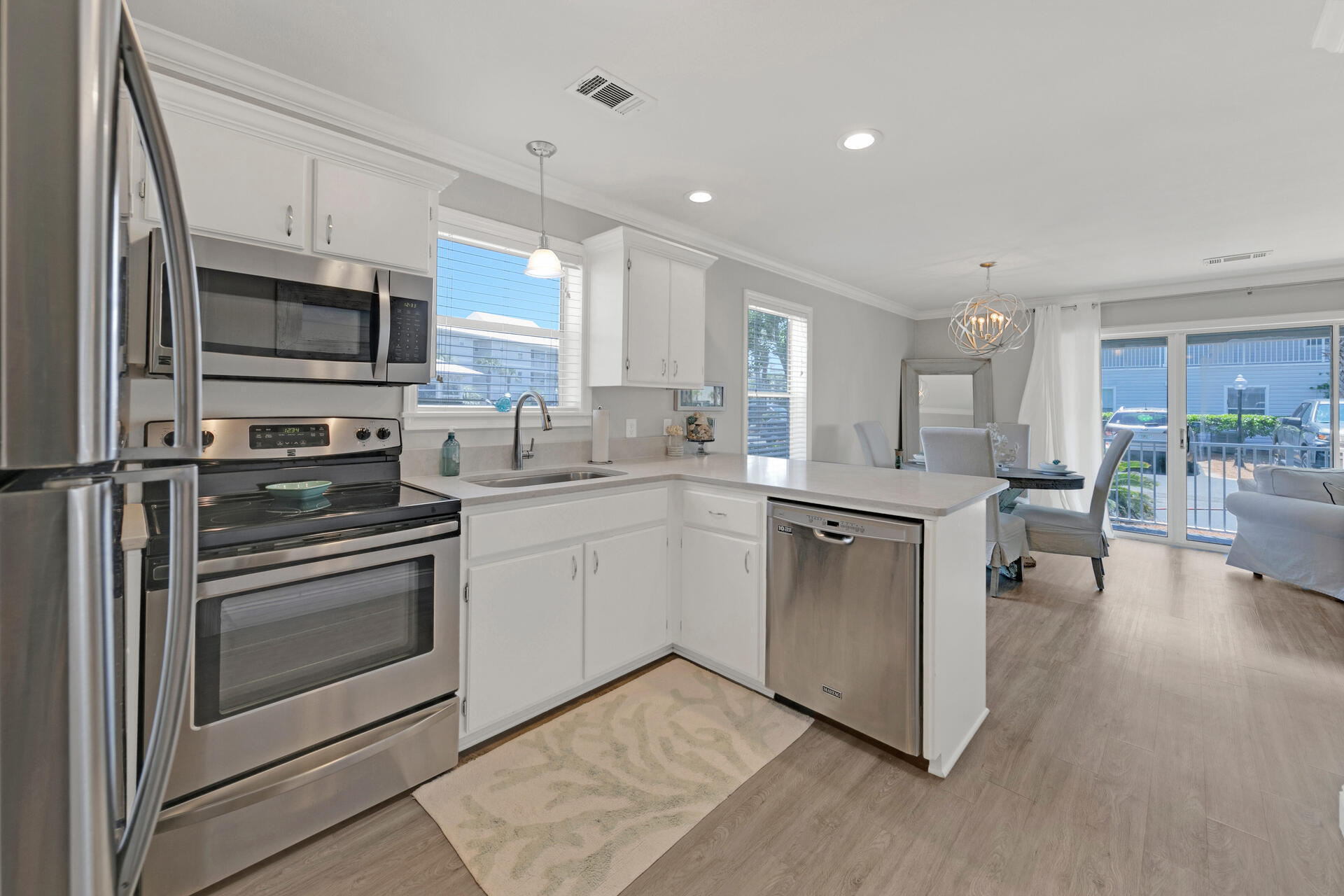 BEACHSIDE VILLAS CONDO - Residential