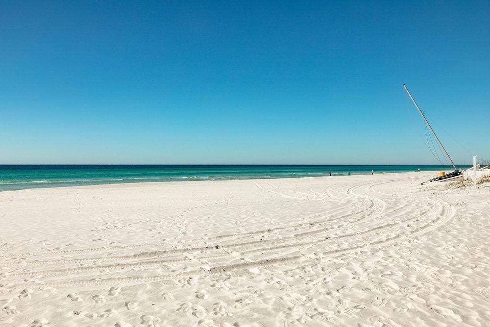 BEACHSIDE VILLAS CONDO - Residential