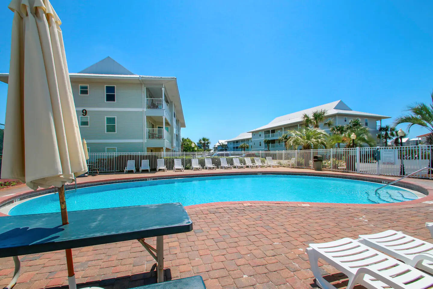 BEACHSIDE VILLAS CONDO - Residential