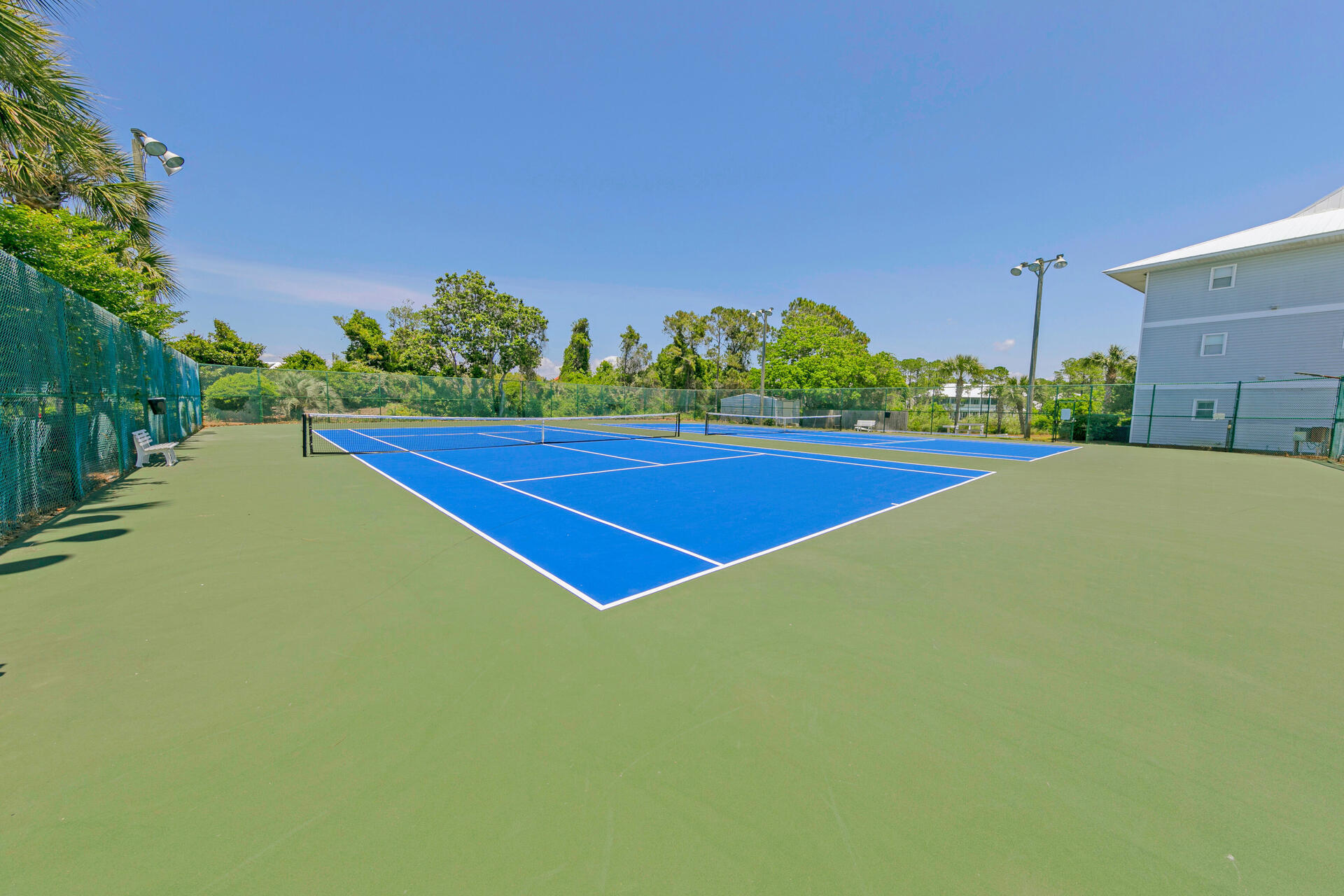 BEACHSIDE VILLAS CONDO - Residential