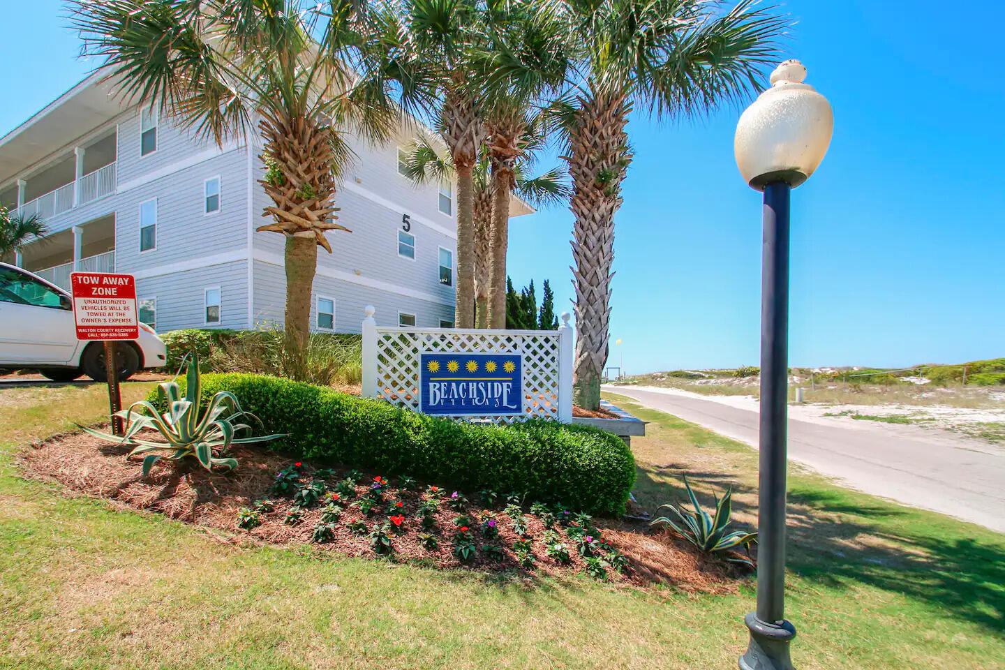 BEACHSIDE VILLAS CONDO - Residential