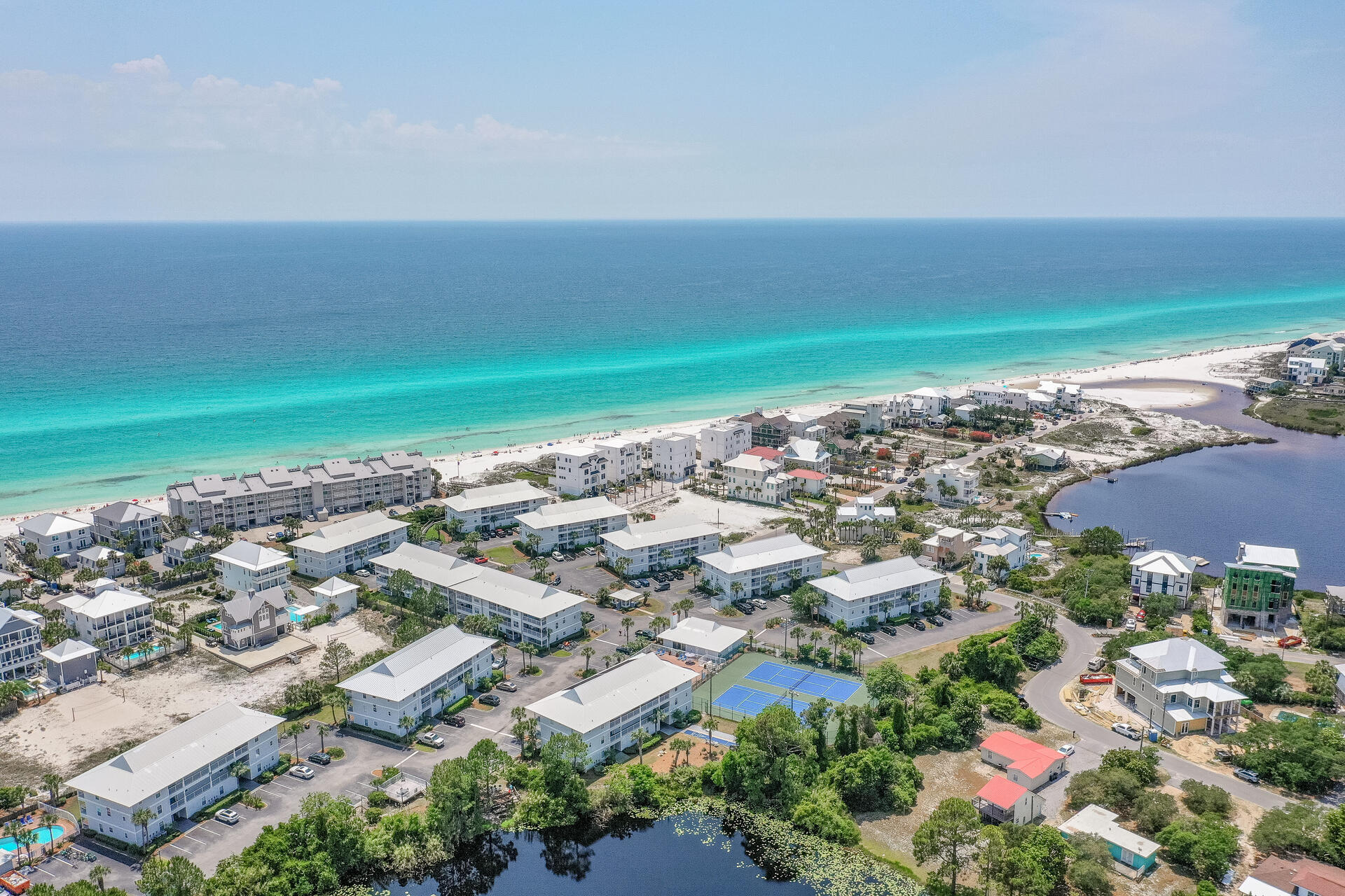 BEACHSIDE VILLAS CONDO - Residential