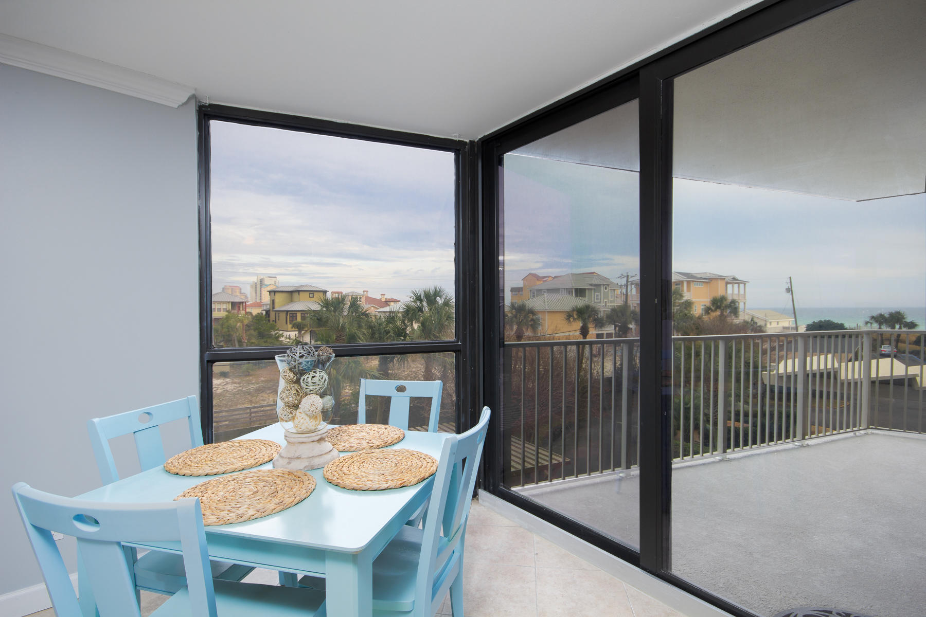 MAINSAIL CONDO PH 3 - Residential