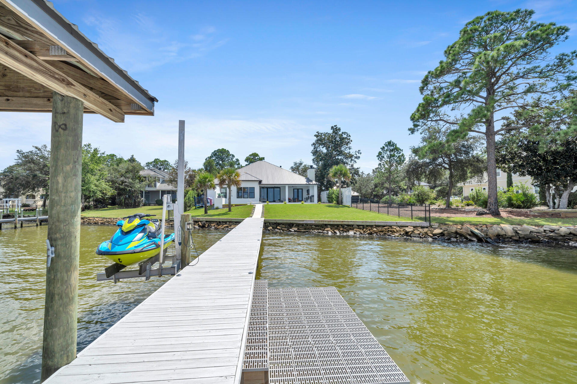 PELICAN BAY S/D - Residential