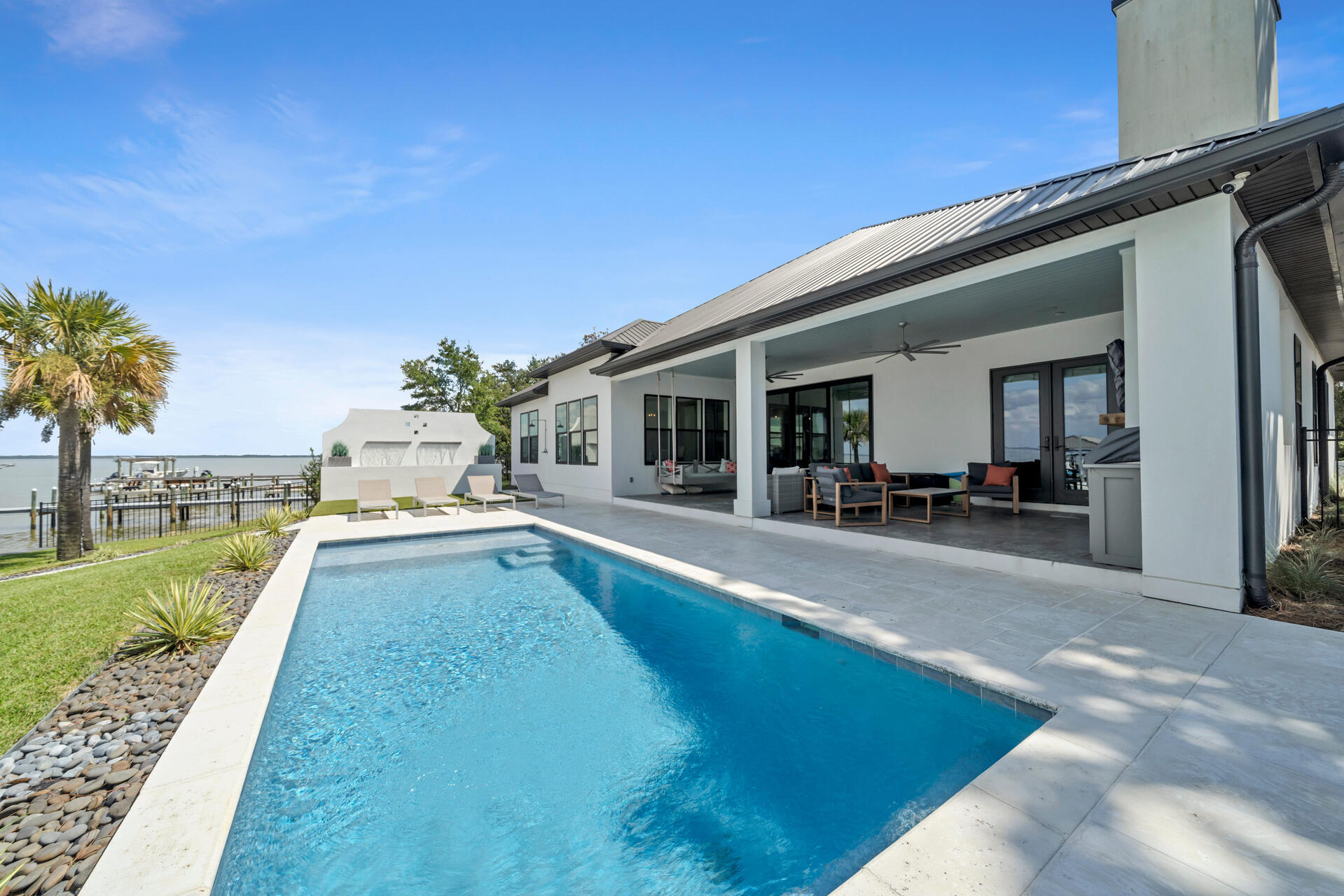 PELICAN BAY S/D - Residential