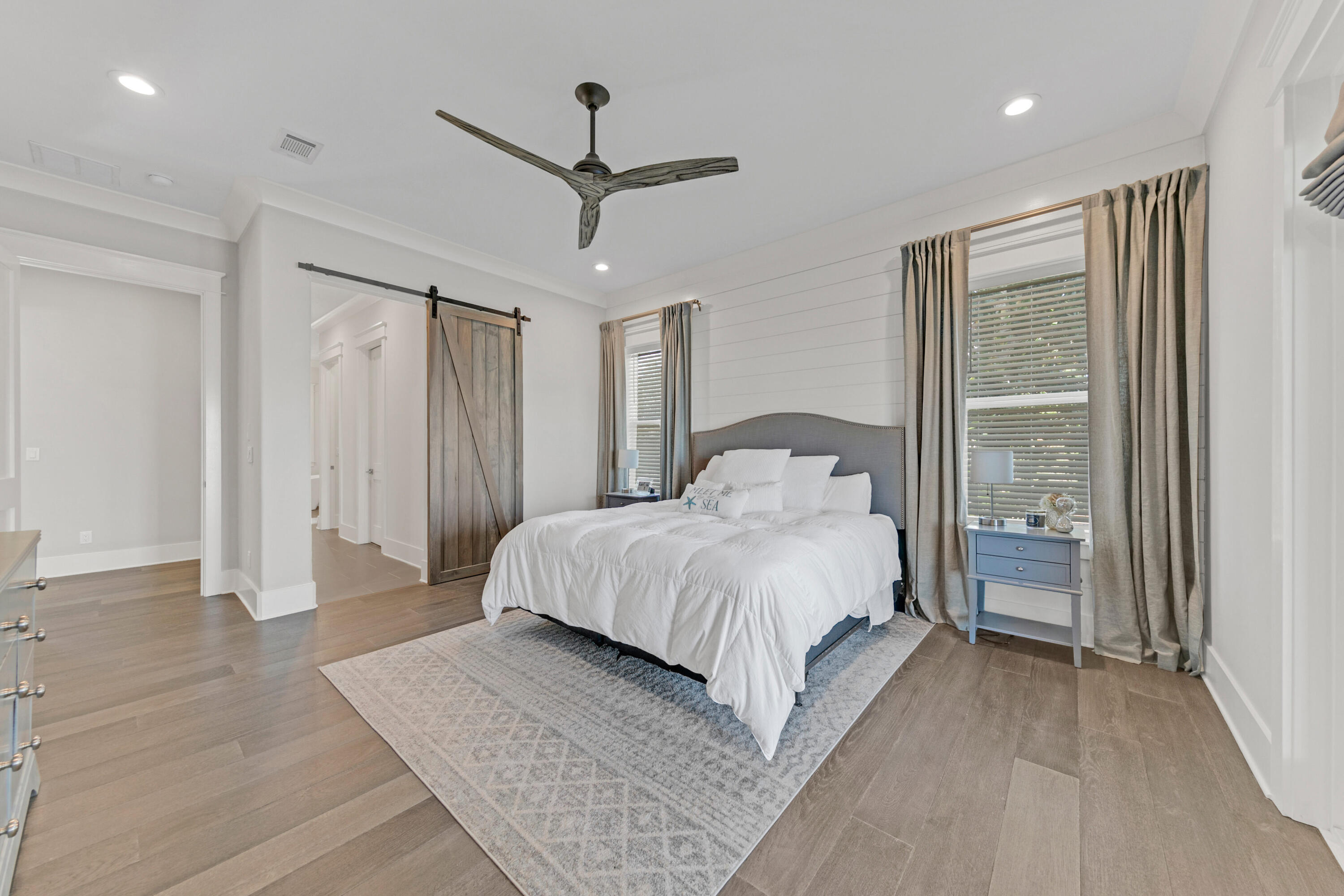 PELICAN BAY S/D - Residential