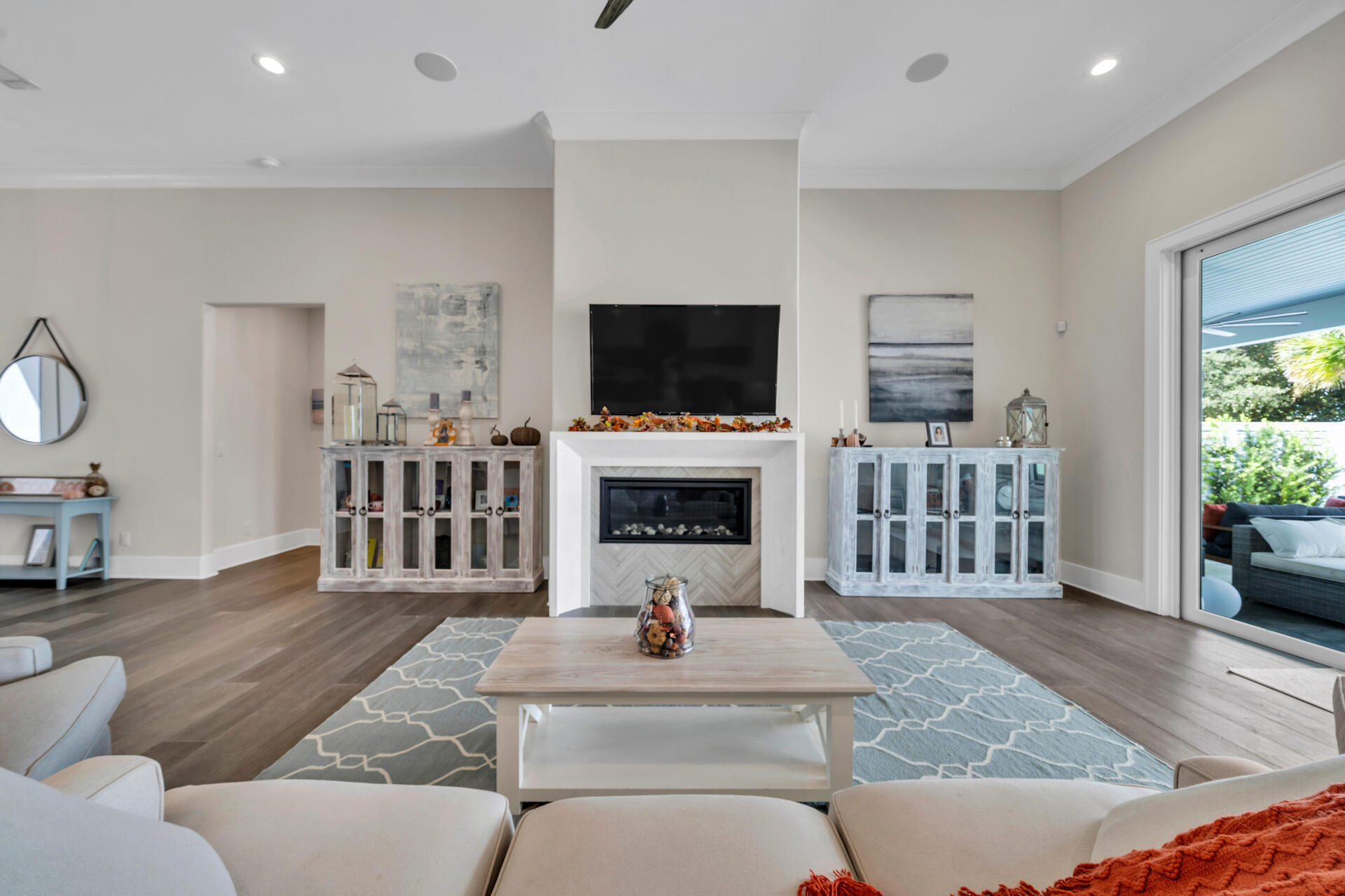 PELICAN BAY S/D - Residential