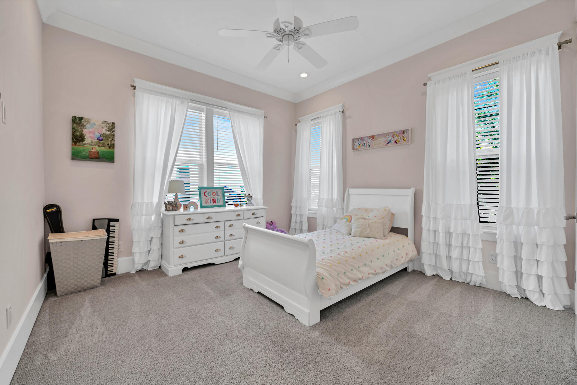 PELICAN BAY S/D - Residential