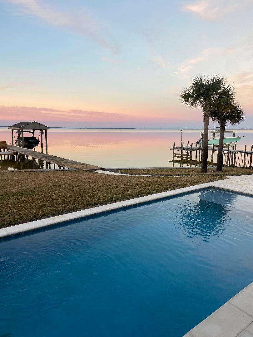 PELICAN BAY S/D - Residential