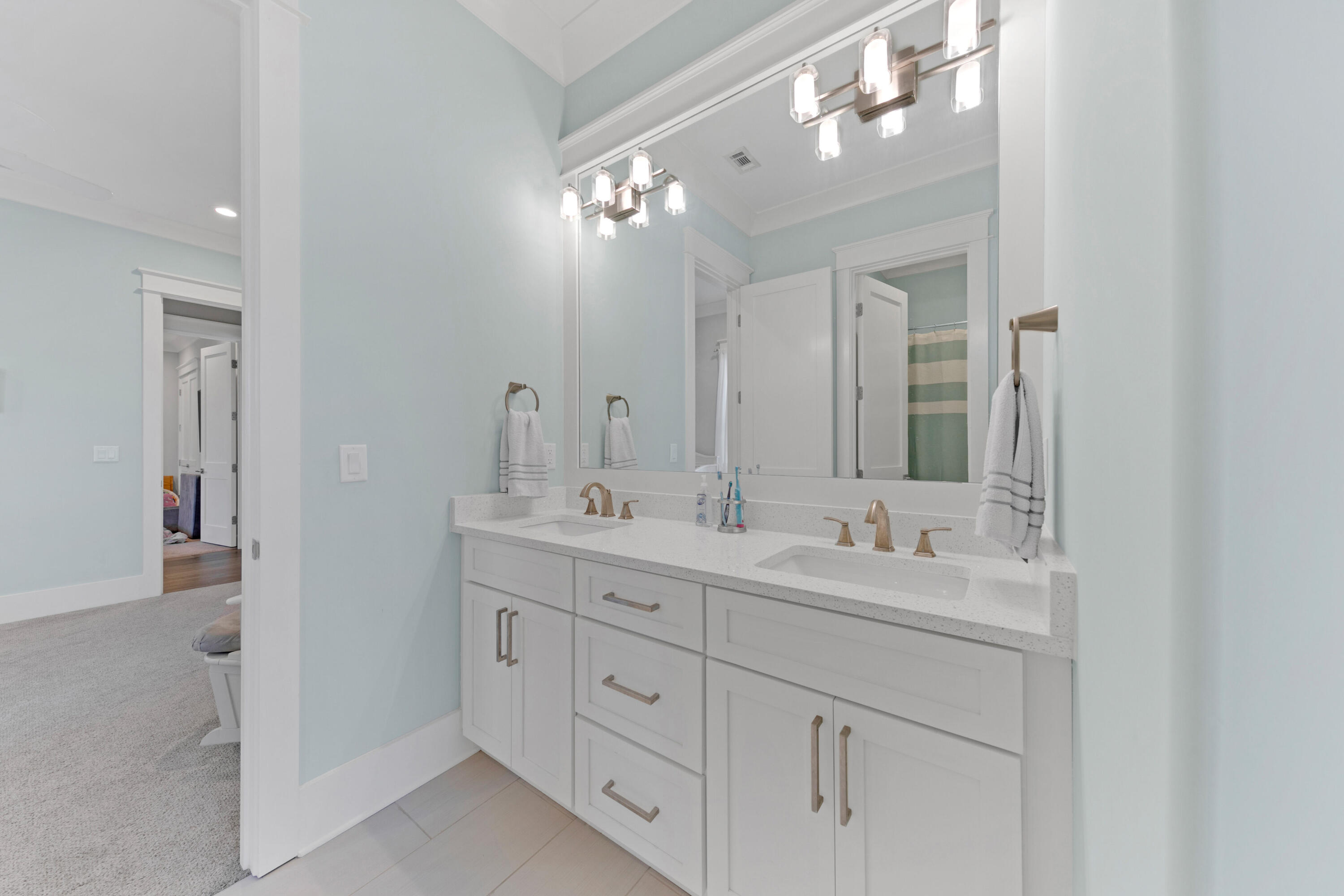 PELICAN BAY S/D - Residential