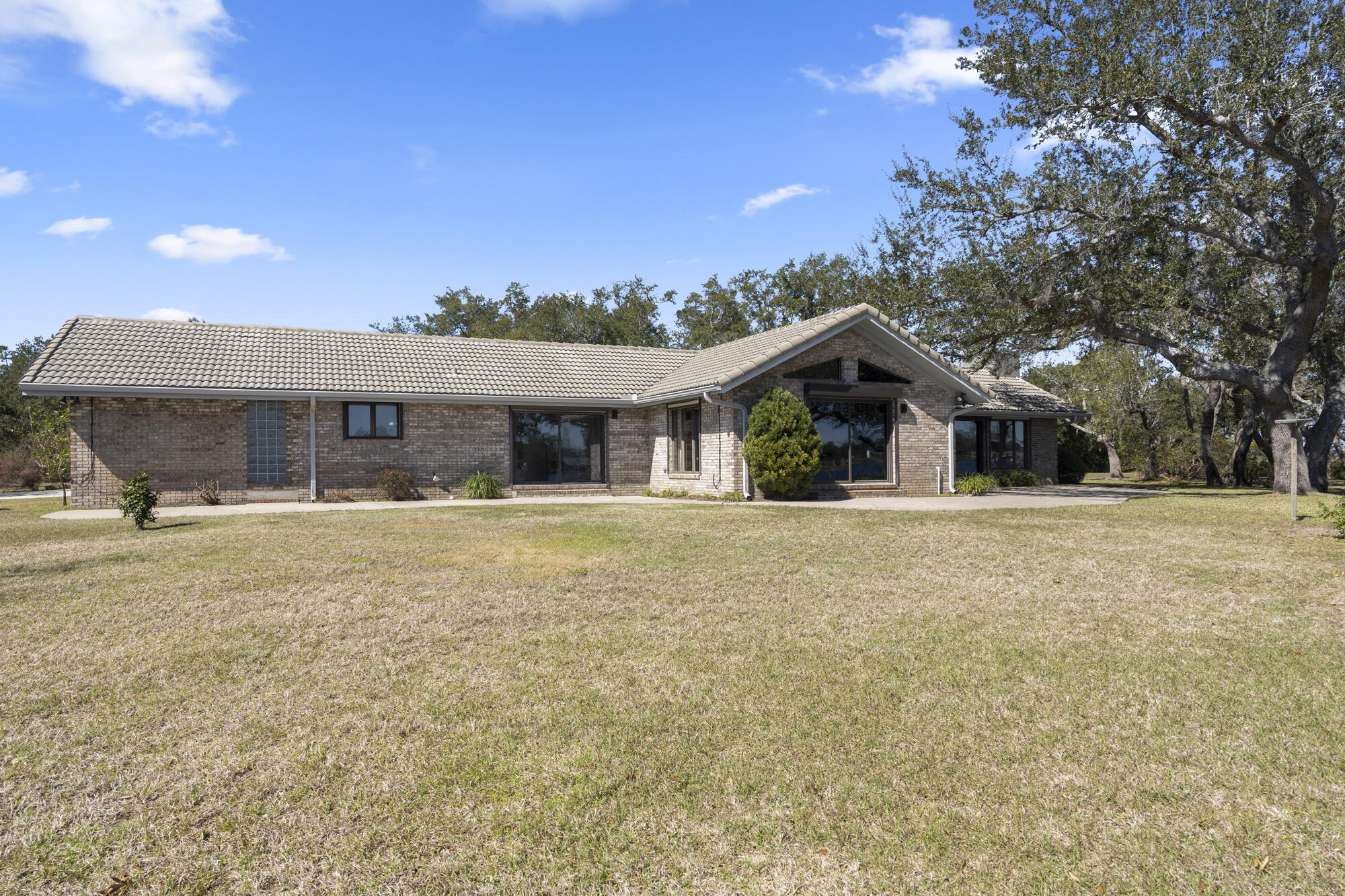 NO RECORDED SUBDIVISION - Residential