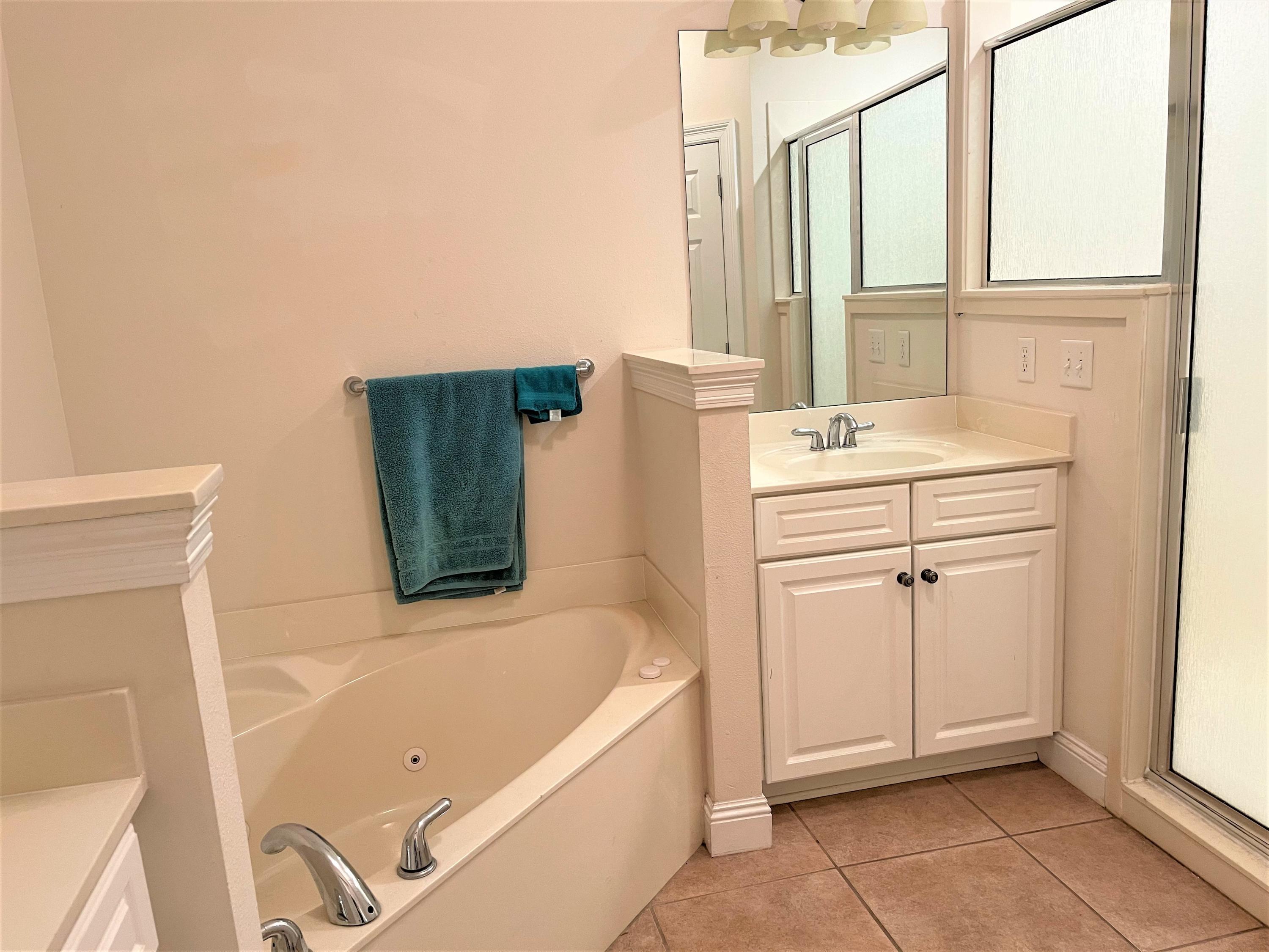 CROSS CREEK - Residential