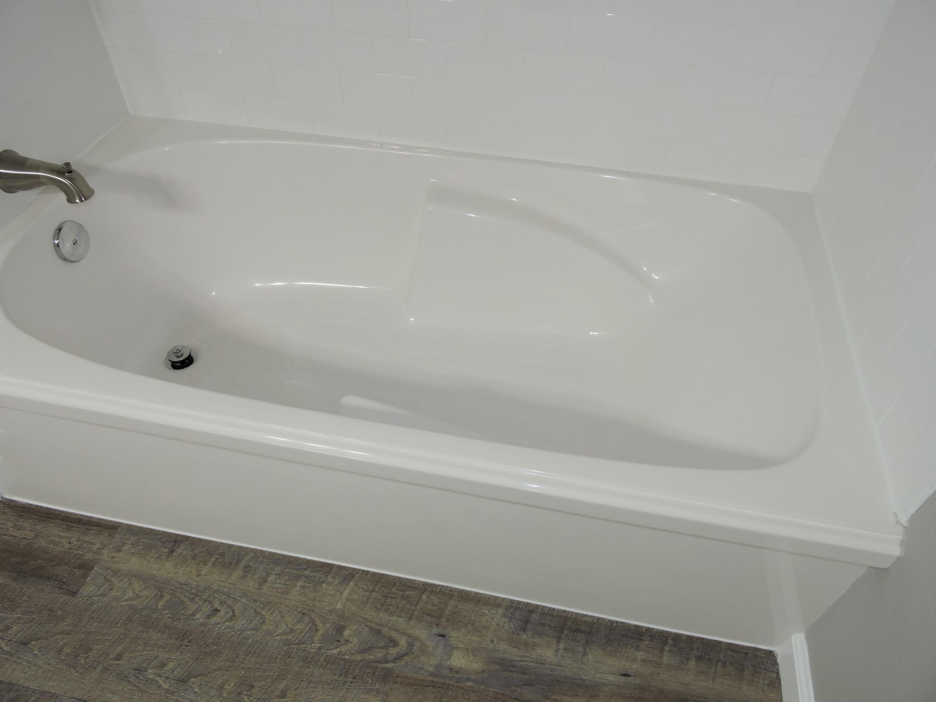 THE OAKS AT NICEVILLE - Residential