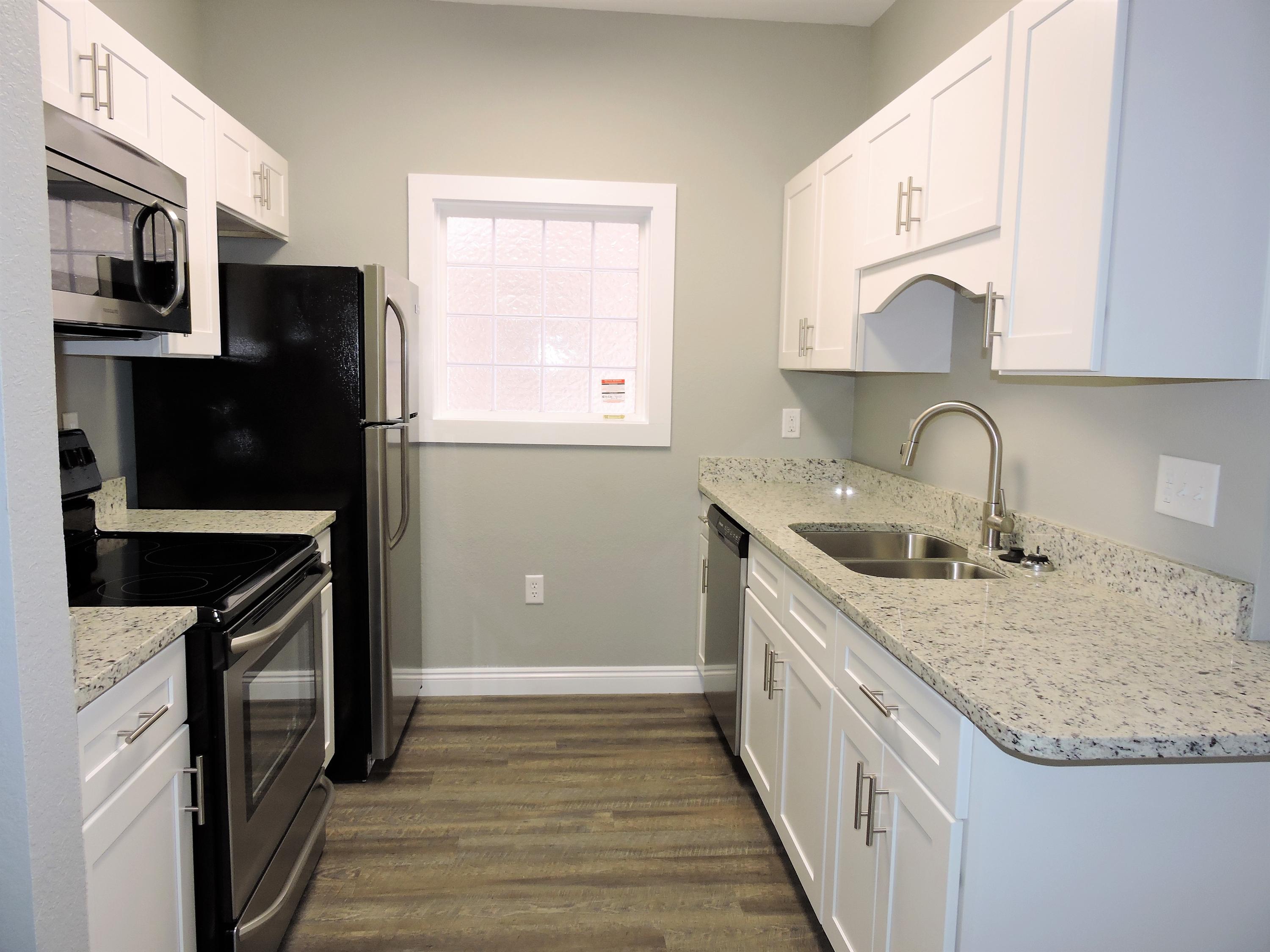 THE OAKS AT NICEVILLE - Residential