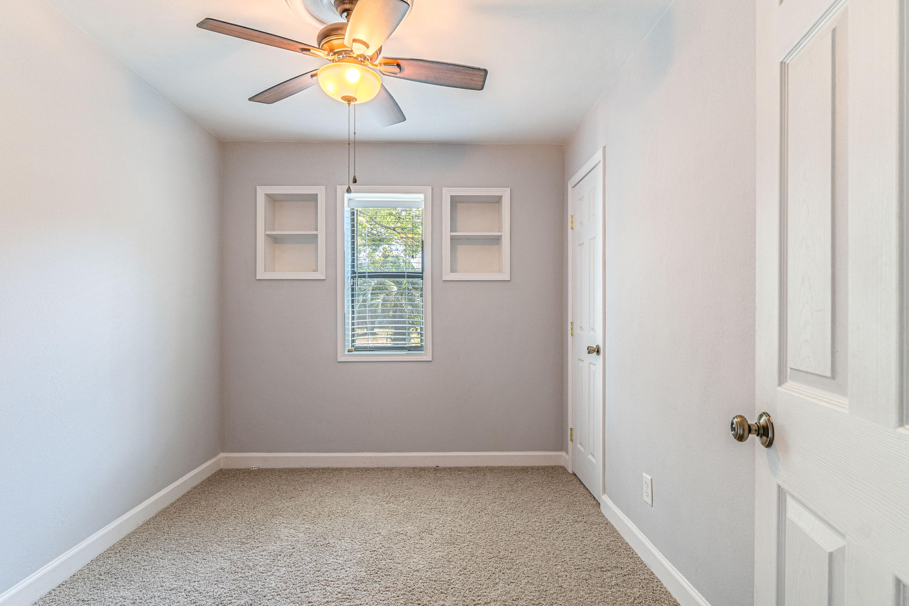 GARNIERS BEACH 2ND - Residential