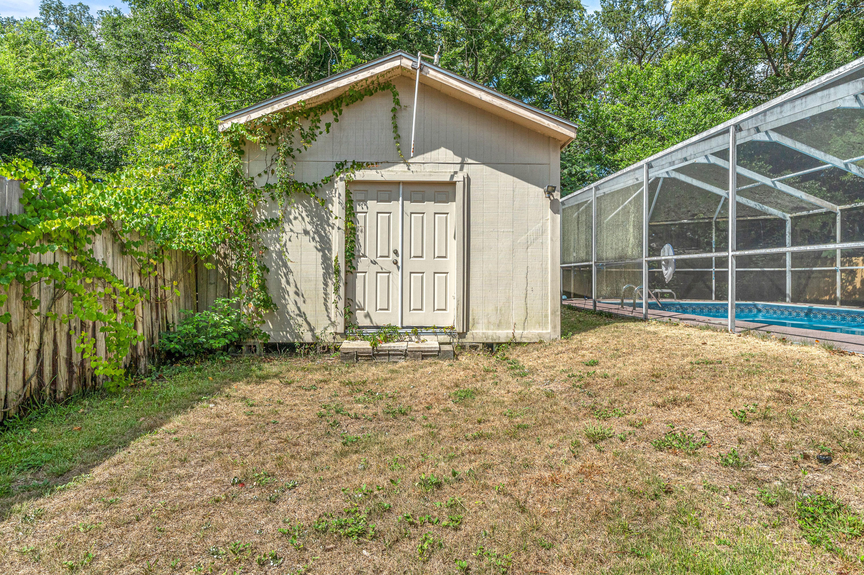 GARNIERS BEACH 2ND - Residential