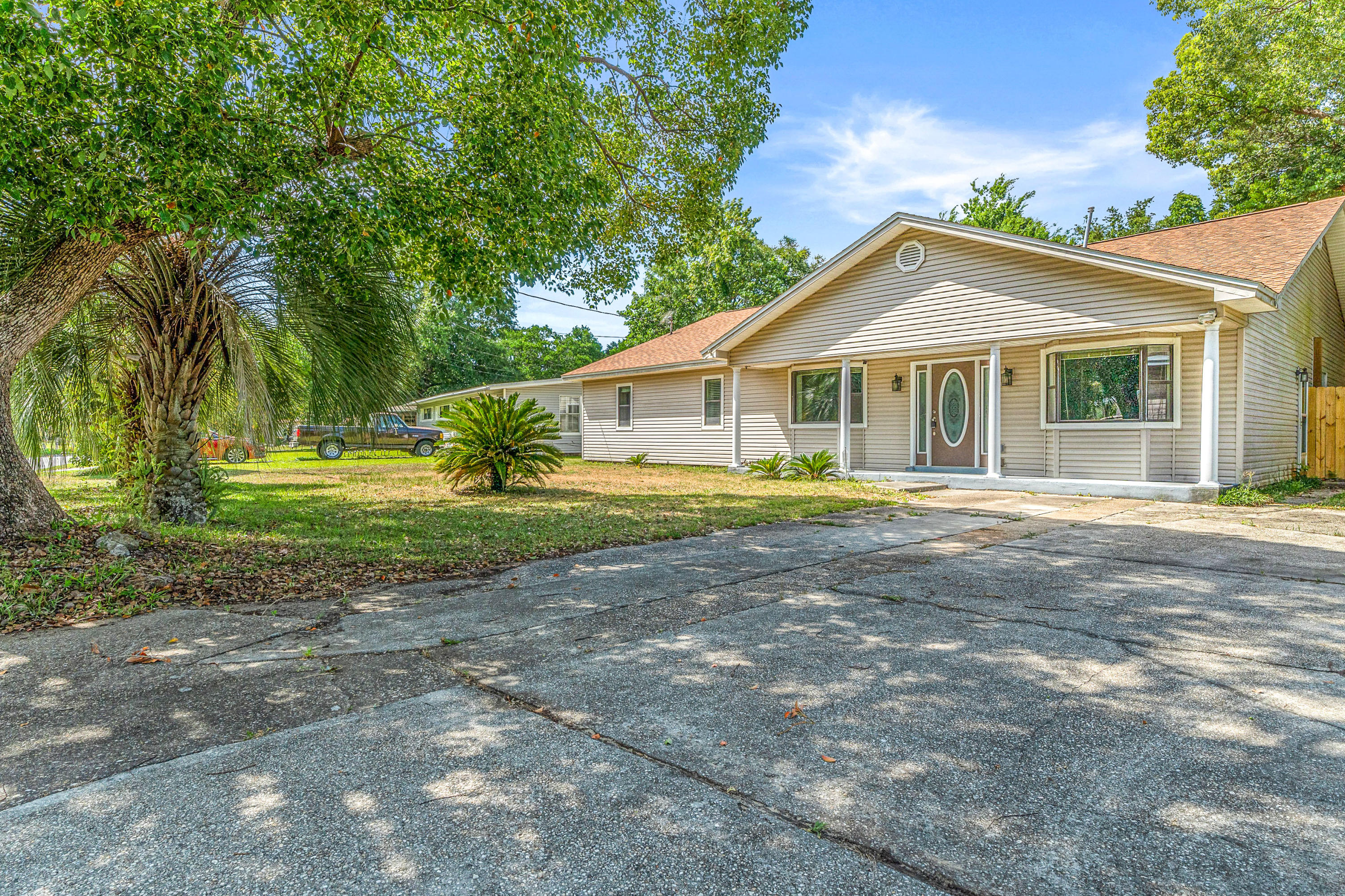 GARNIERS BEACH 2ND - Residential