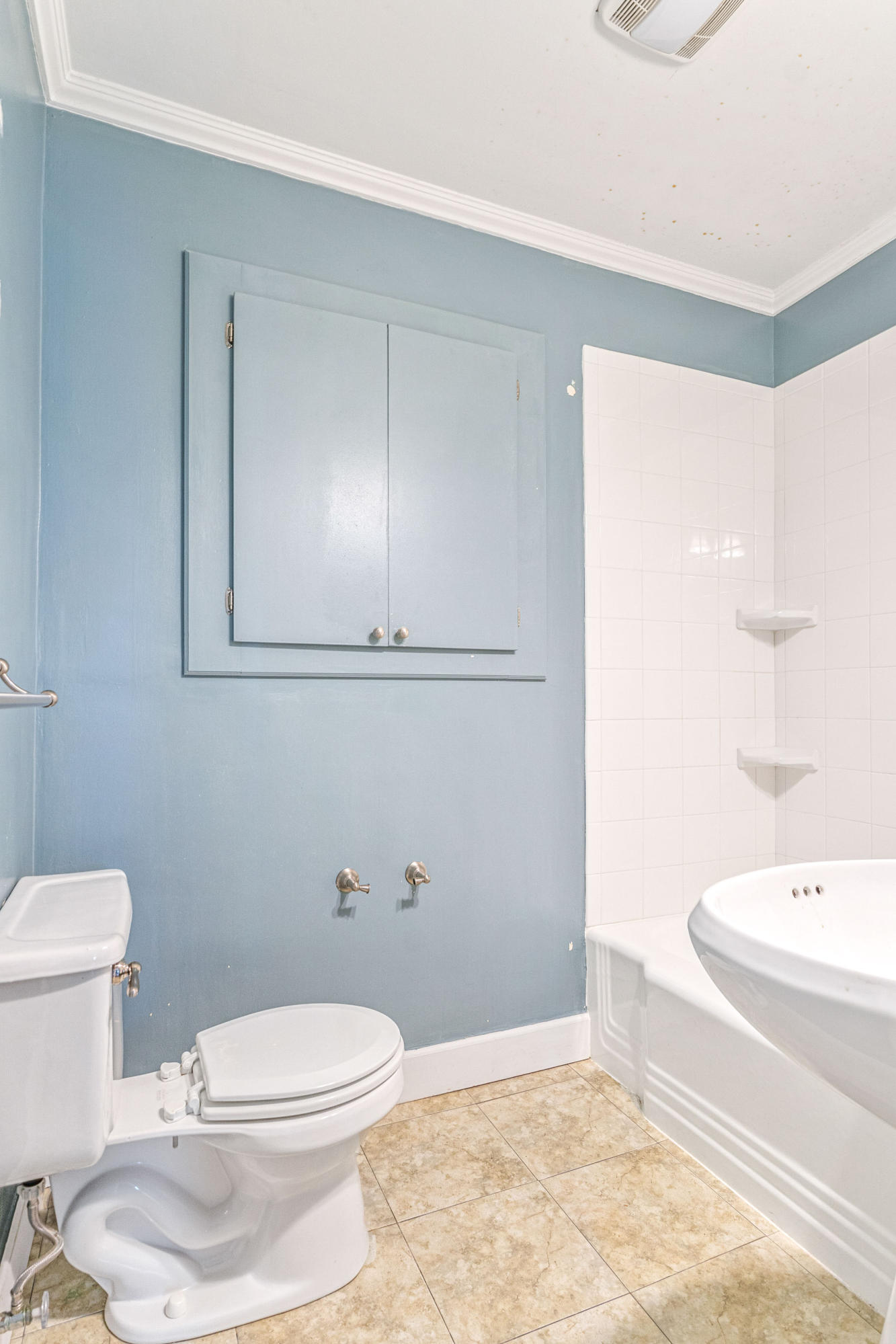 GARNIERS BEACH 2ND - Residential