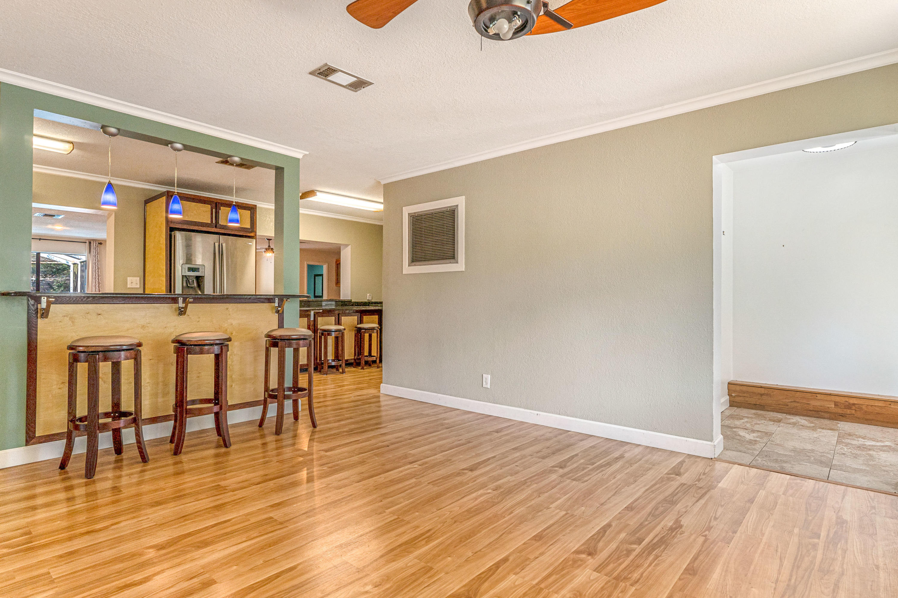 GARNIERS BEACH 2ND - Residential