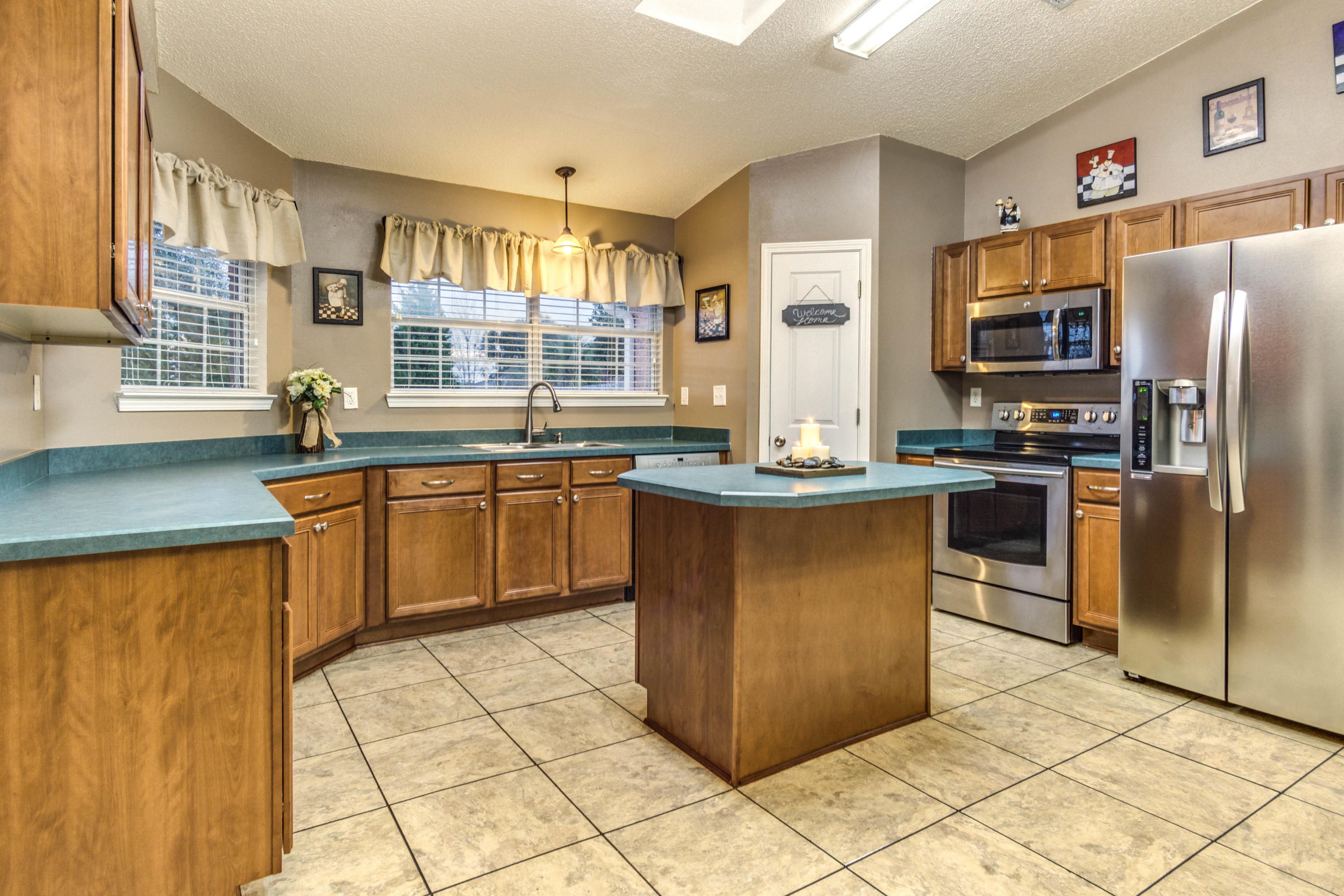 WESTVIEW ESTATES PH 1 - Residential