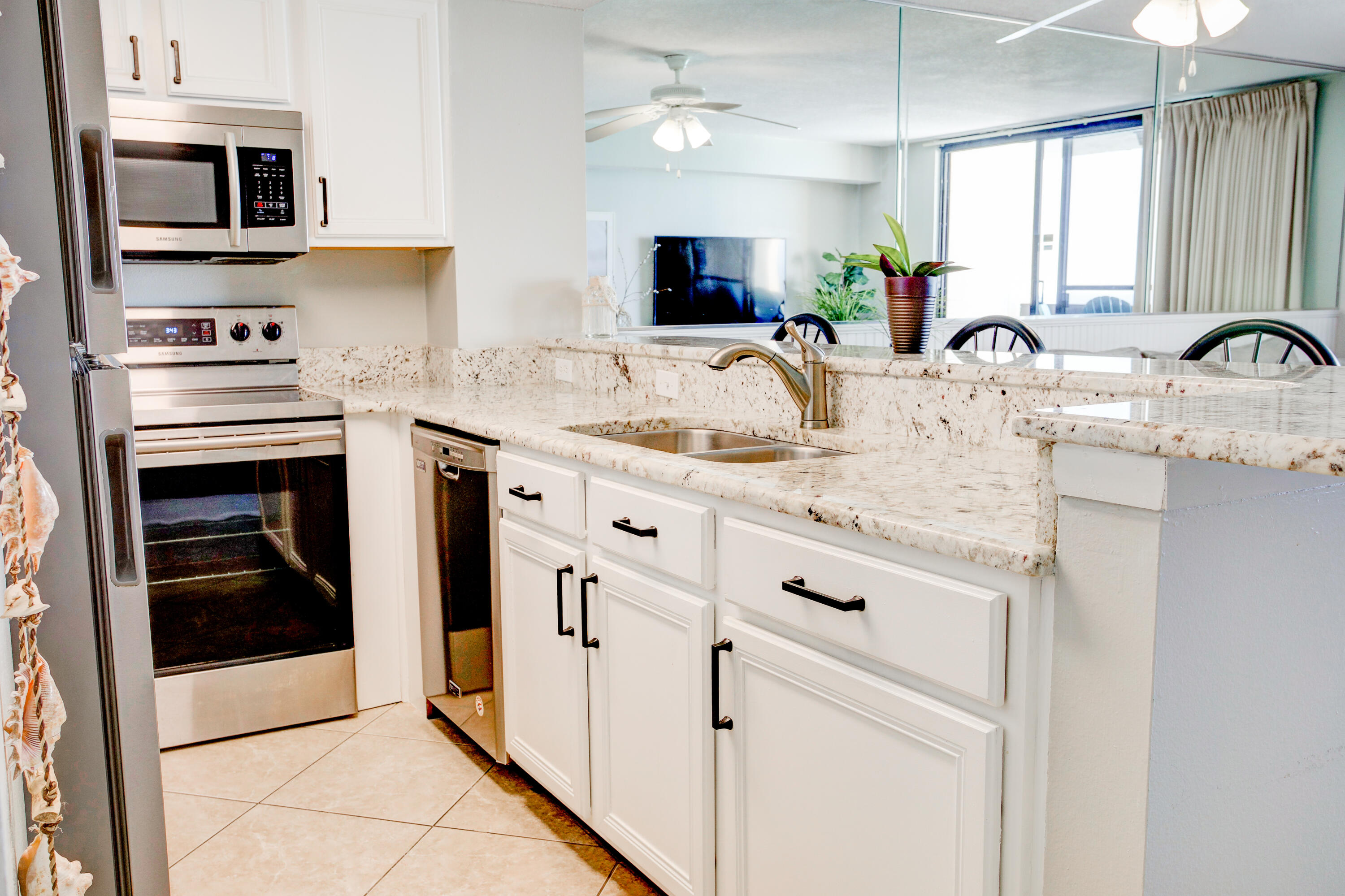 SUNDESTIN INTERNATIONAL CONDO - Residential