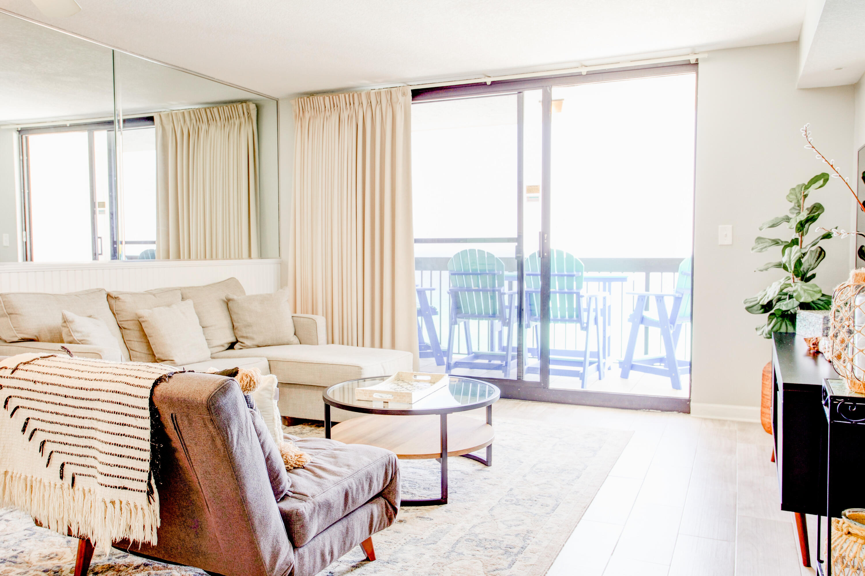 SUNDESTIN INTERNATIONAL CONDO - Residential