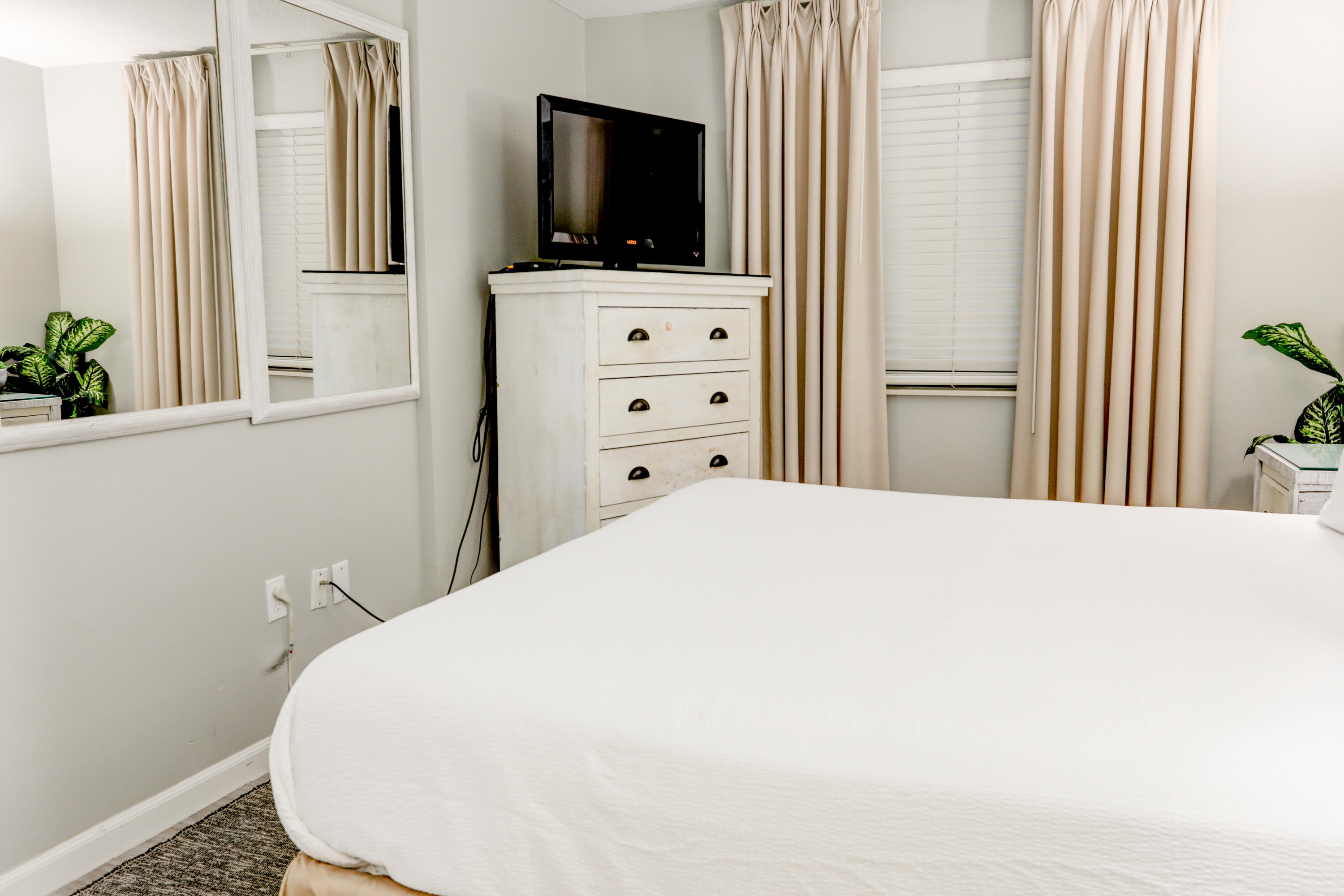 SUNDESTIN INTERNATIONAL CONDO - Residential