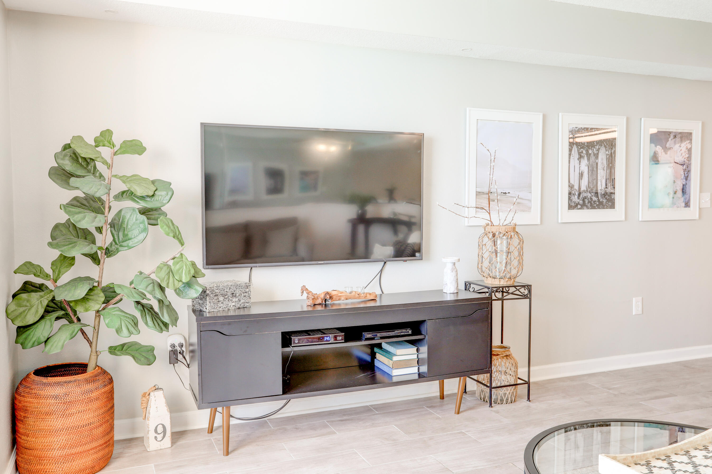 SUNDESTIN INTERNATIONAL CONDO - Residential