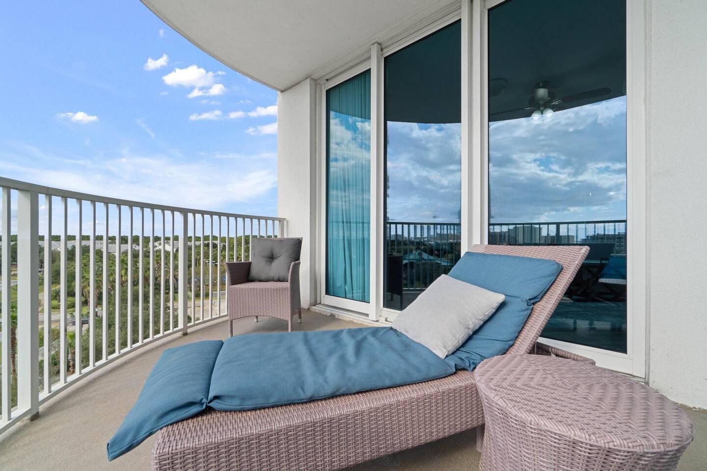 THE PALMS OF DESTIN - Residential