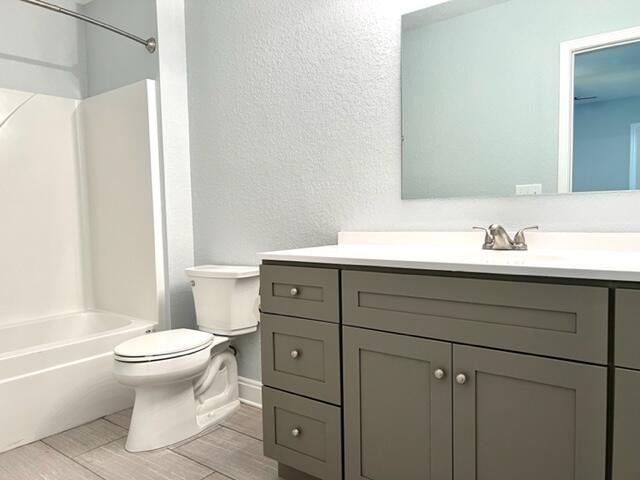 TRAILWOOD ESTATES - Residential Lease