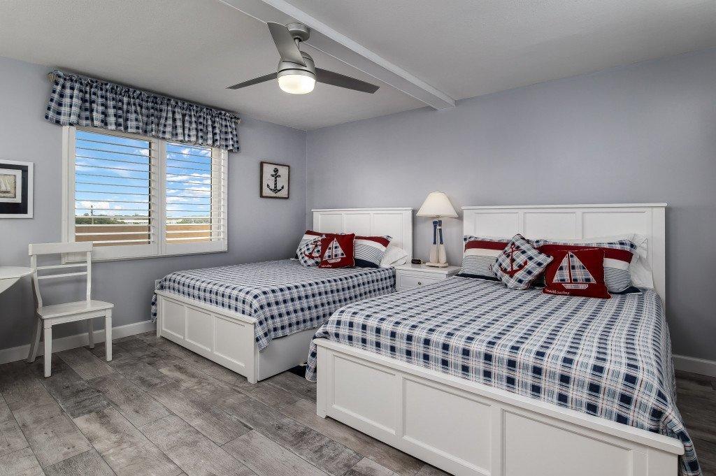 SURF DWELLER CONDO - Residential