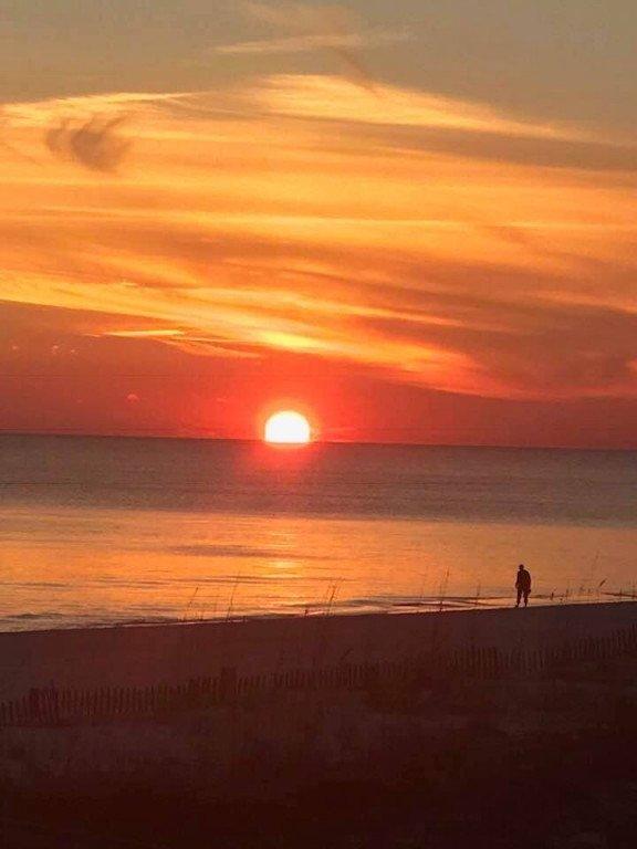 SURF DWELLER CONDO - Residential